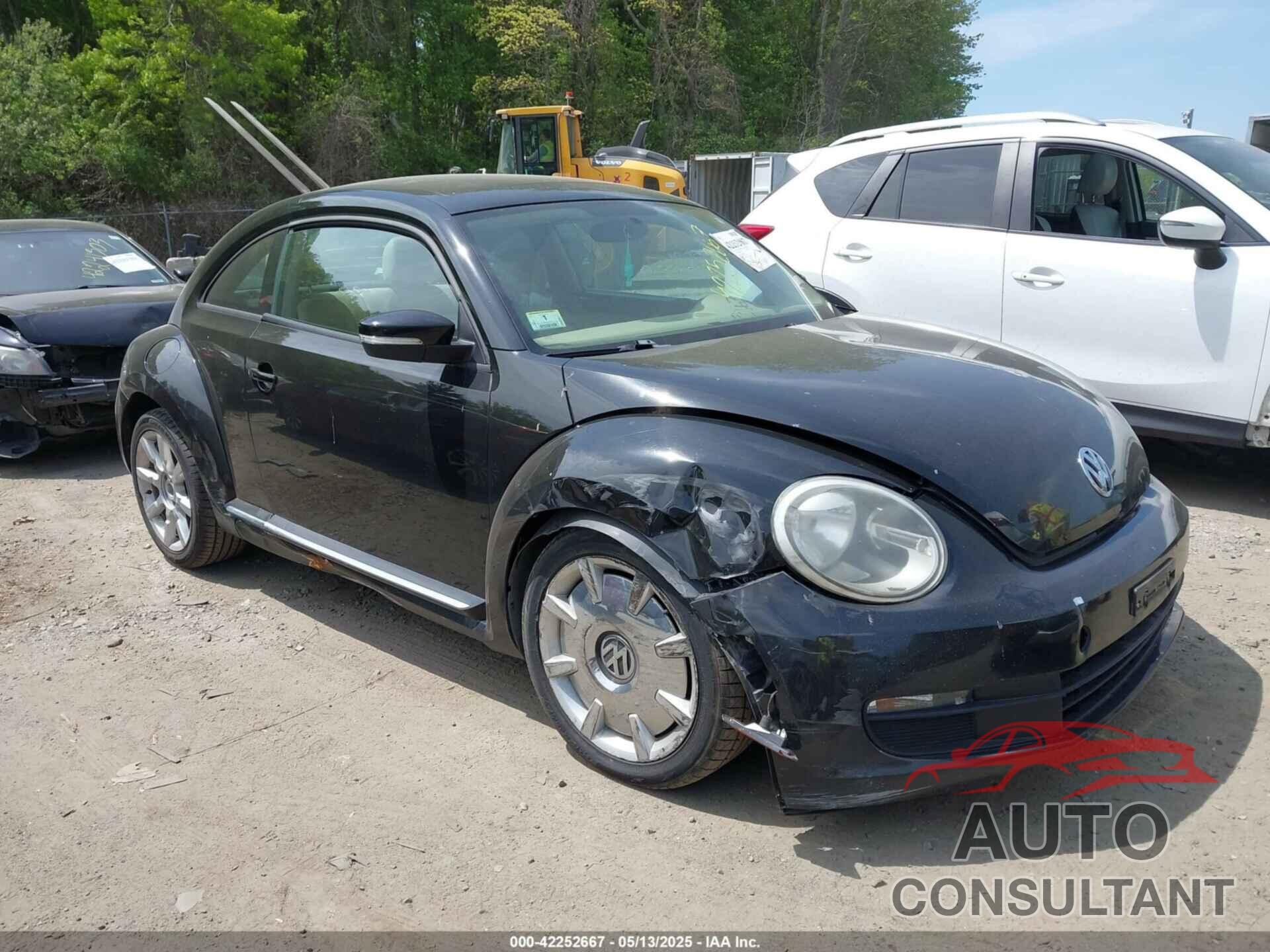 VOLKSWAGEN BEETLE 2013 - 3VWJP7AT4DM601882