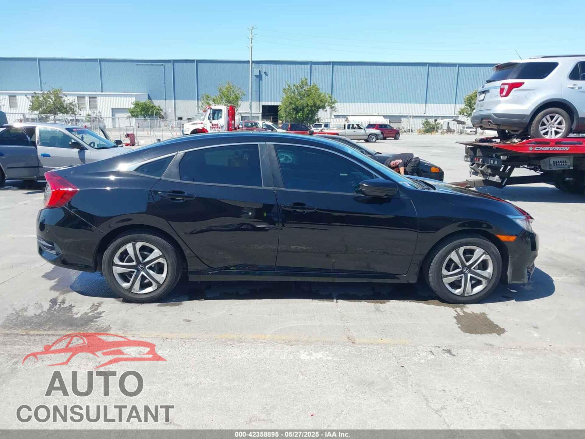 HONDA CIVIC 2018 - 2HGFC2F55JH557162