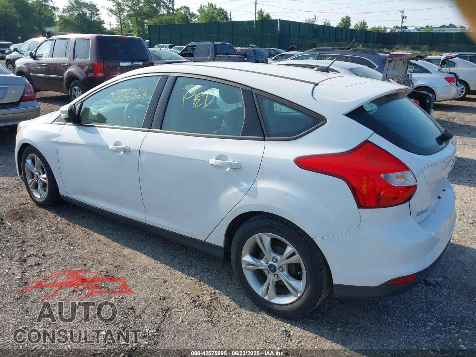 FORD FOCUS 2014 - 1FADP3K25EL301338