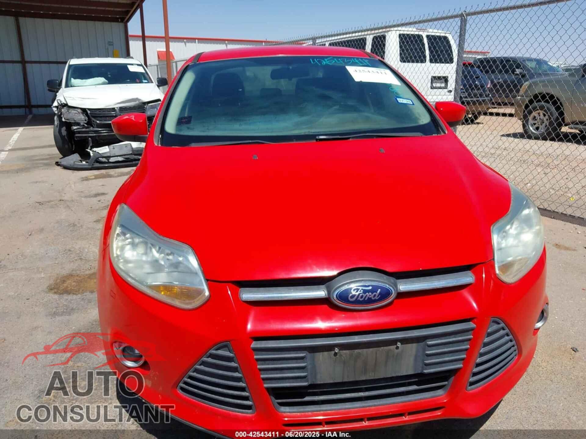 FORD FOCUS 2012 - 1FAHP3F23CL449769
