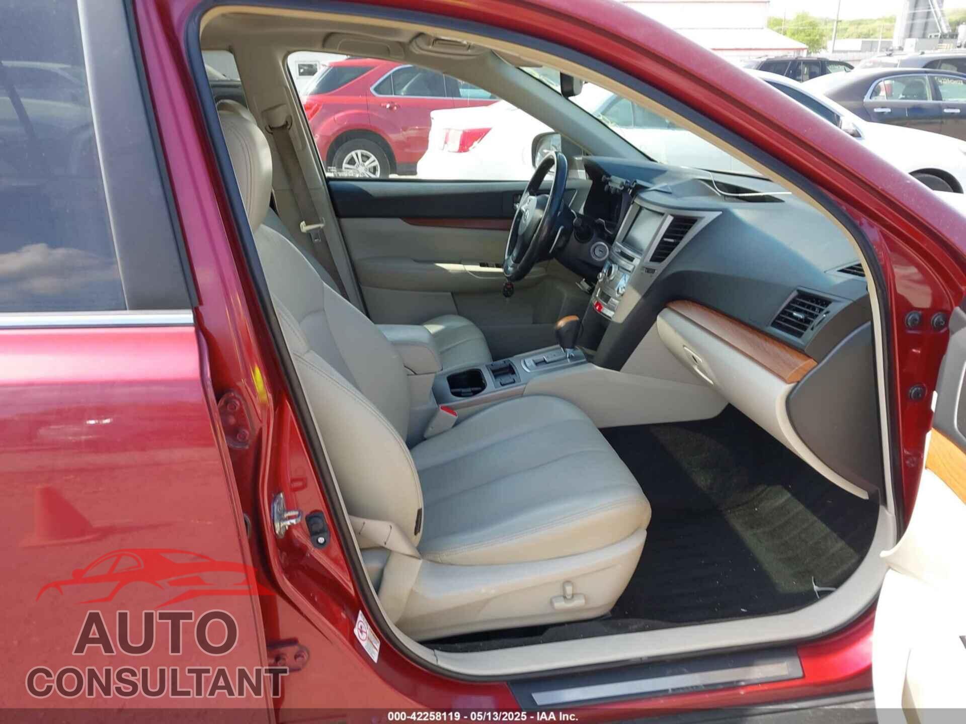 SUBARU OUTBACK 2013 - 4S4BRBPC9D3219064