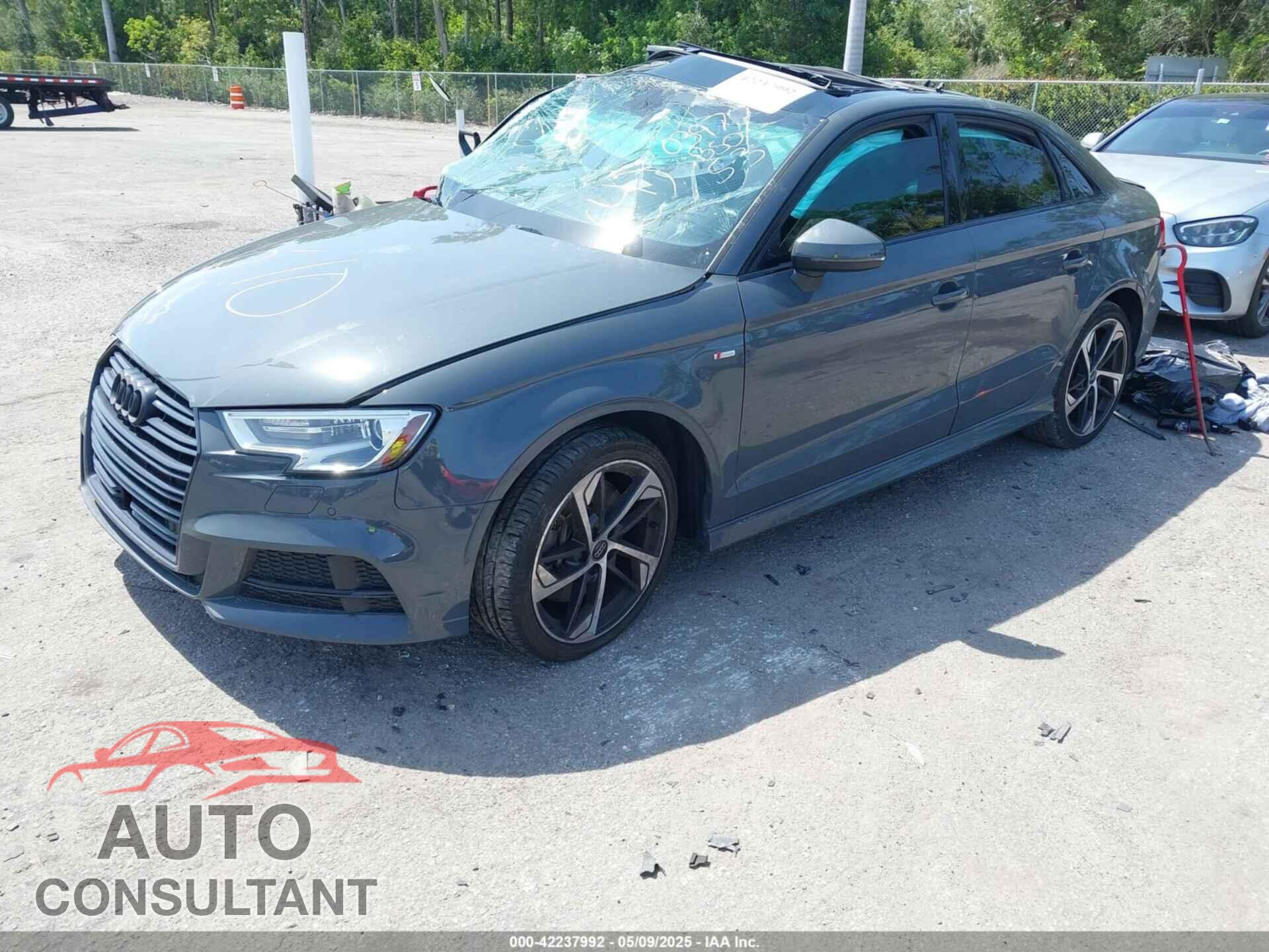 AUDI A3 2020 - WAUBEGFF4LA000397