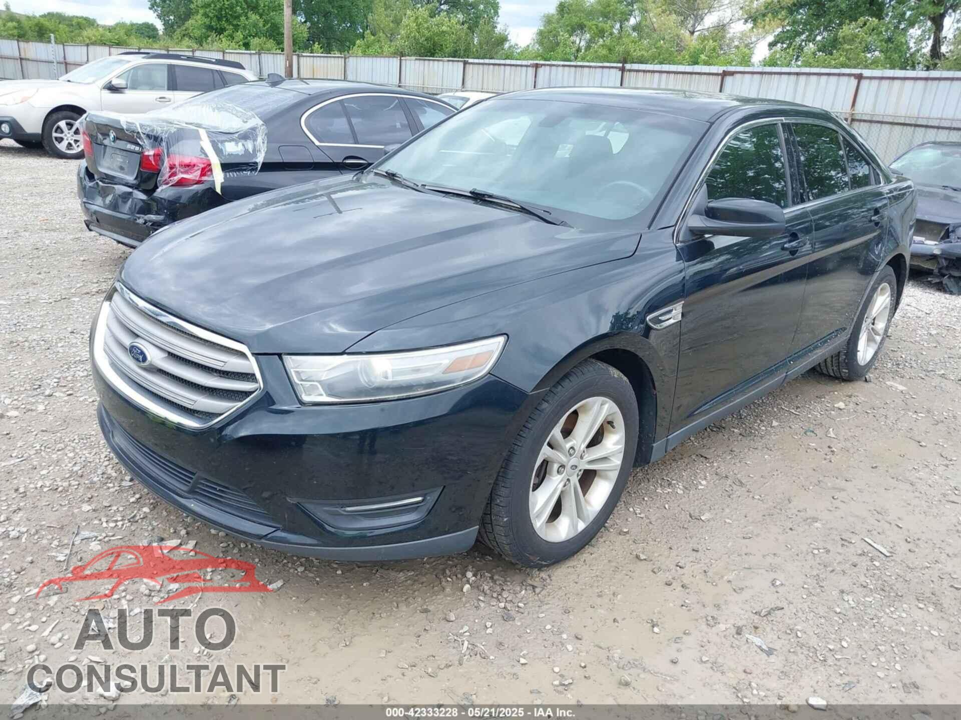 FORD TAURUS 2014 - 1FAHP2E82EG134523
