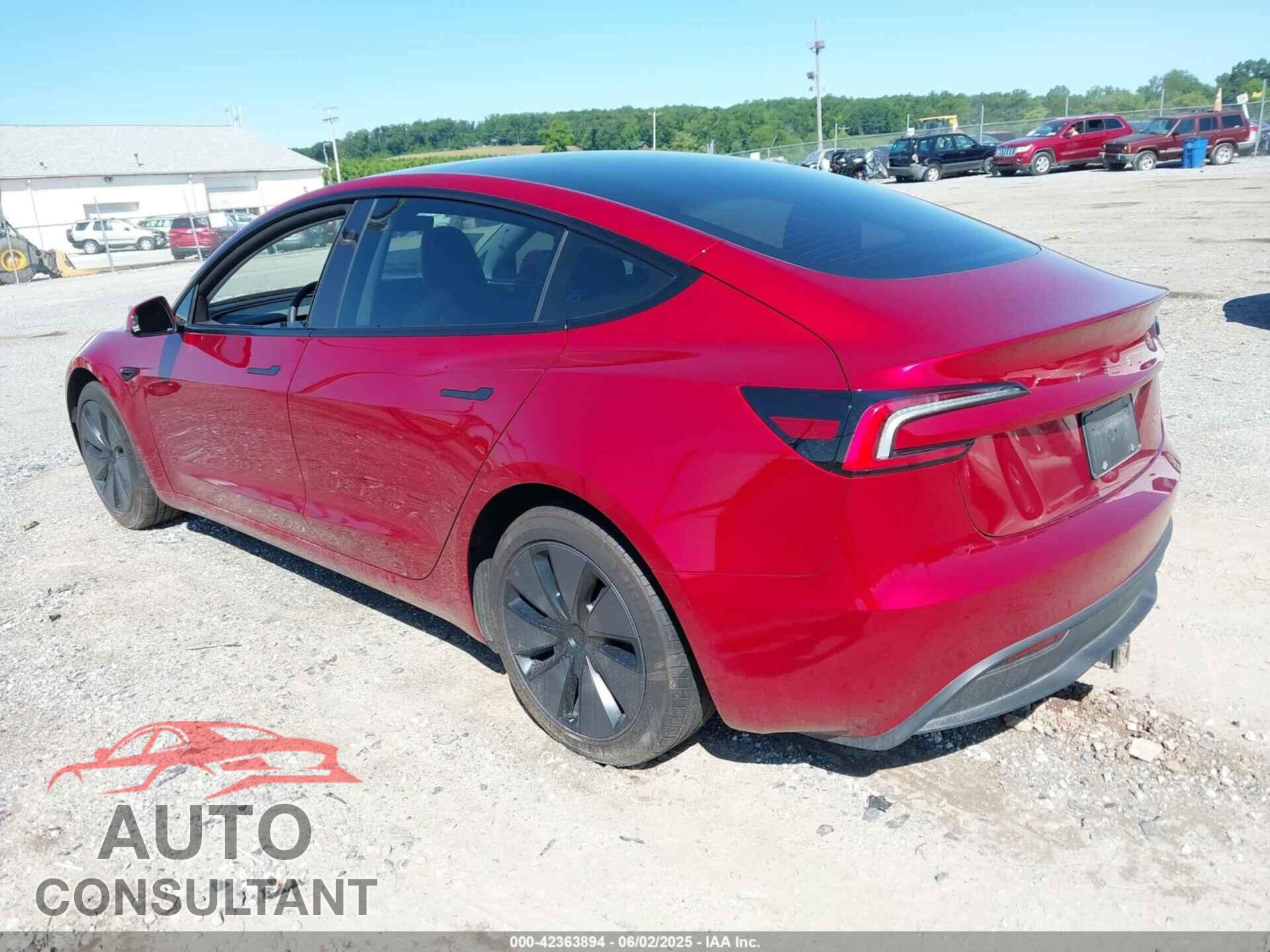 TESLA MODEL 3 2024 - 5YJ3E1EBXRF818333
