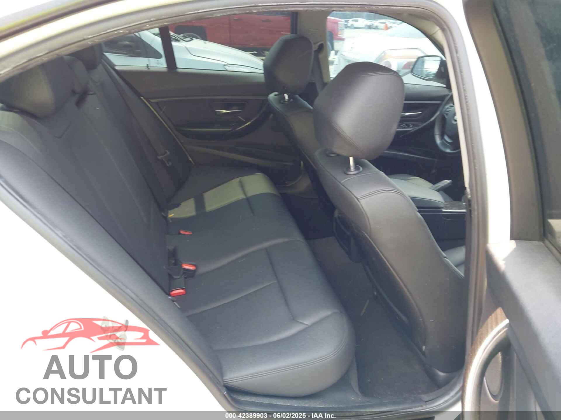 BMW 328I 2016 - WBA8E9G54GNU29808