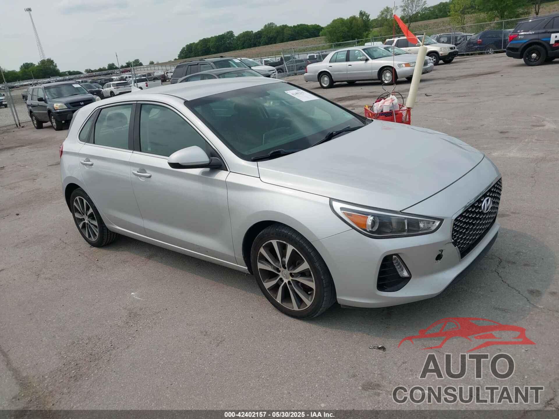 HYUNDAI ELANTRA GT 2018 - KMHH35LE0JU019118
