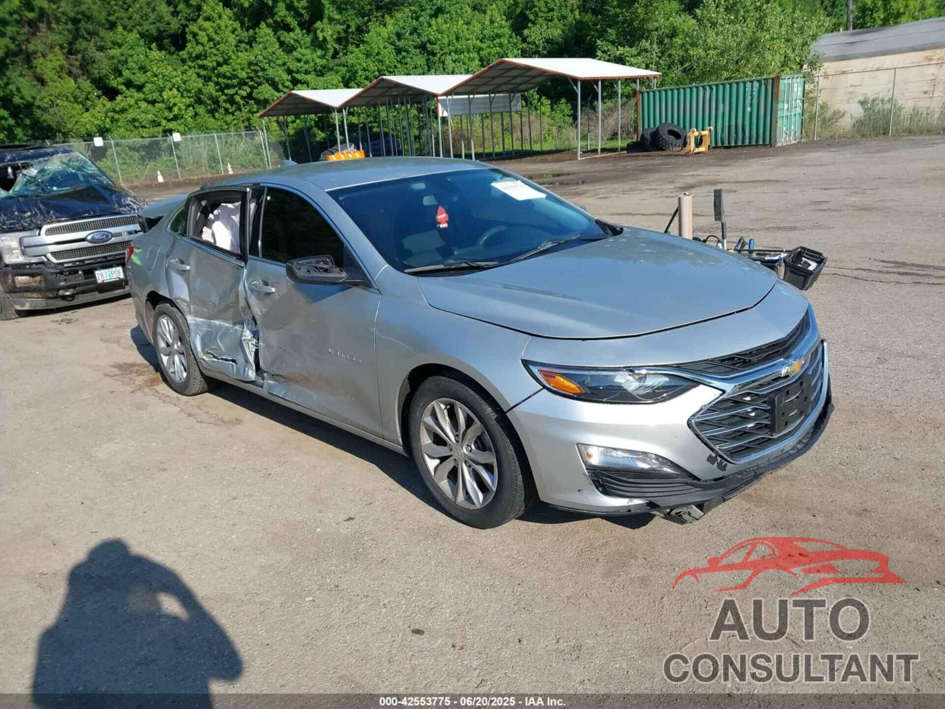 CHEVROLET MALIBU 2021 - 1G1ZD5ST0MF005632
