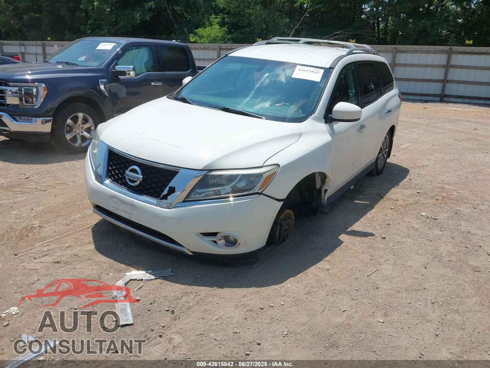 NISSAN PATHFINDER 2015 - 5N1AR2MN2FC709477