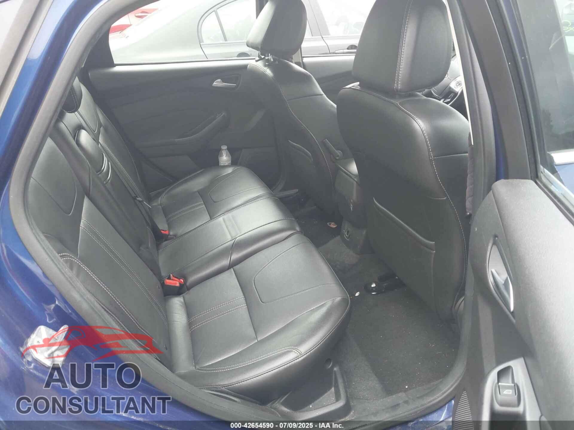 FORD FOCUS 2012 - 1FAHP3H22CL414394