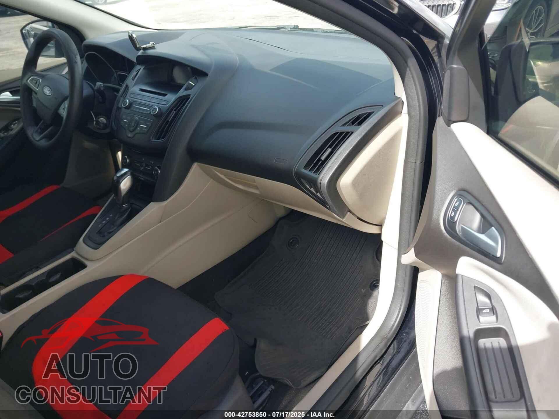 FORD FOCUS 2016 - 1FADP3K20GL266288