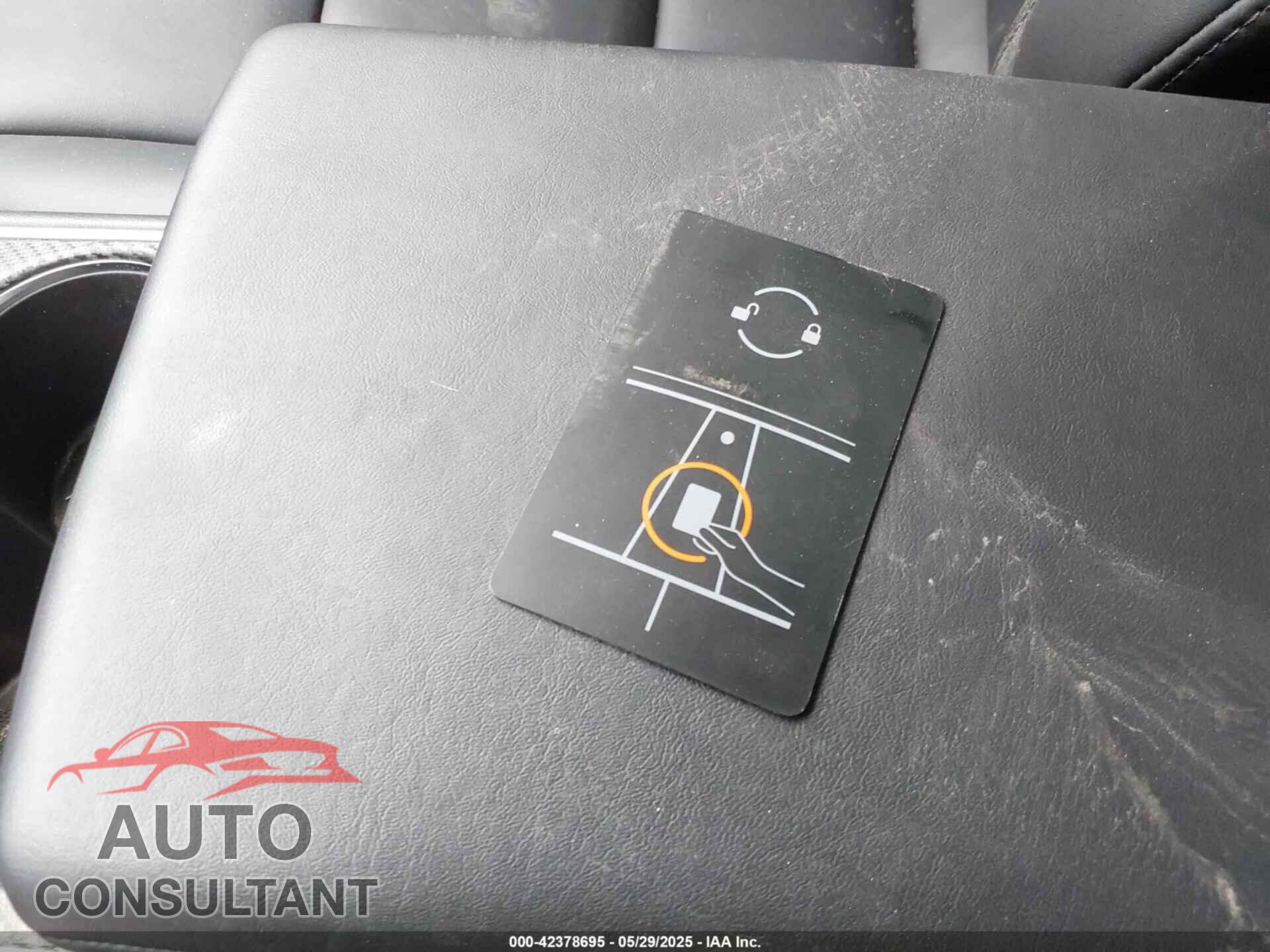 TESLA MODEL 3 2020 - 5YJ3E1EC7LF714303
