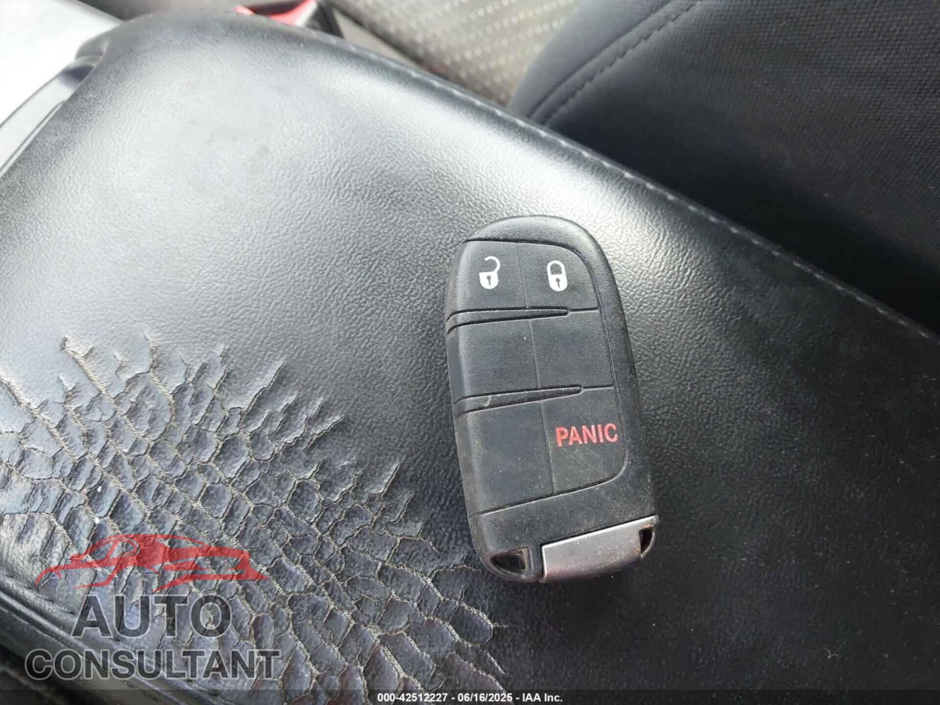 DODGE JOURNEY 2017 - 3C4PDCBB1HT579307