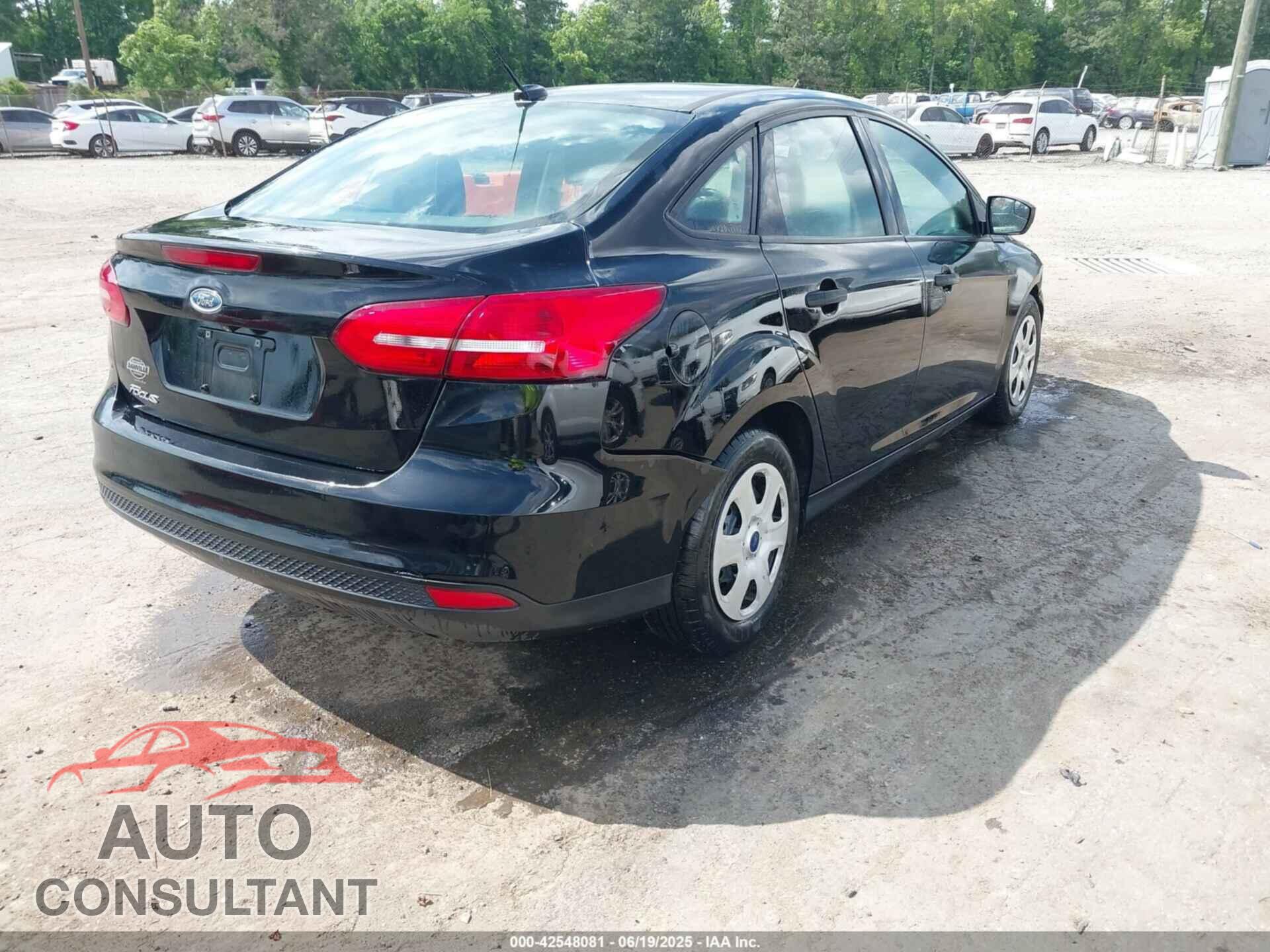 FORD FOCUS 2017 - 1FADP3E25HL307303