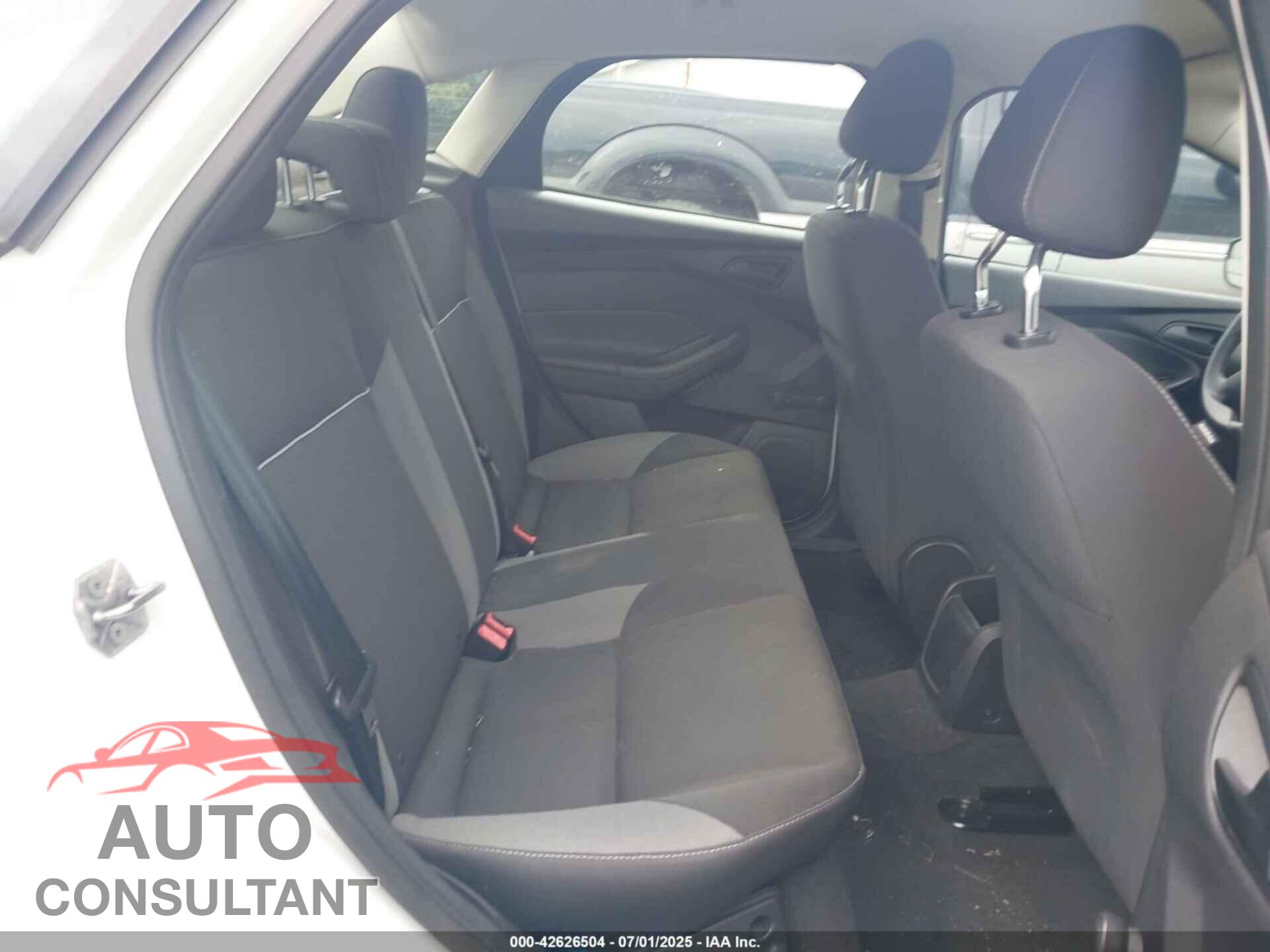 FORD FOCUS 2013 - 1FADP3E24DL237500