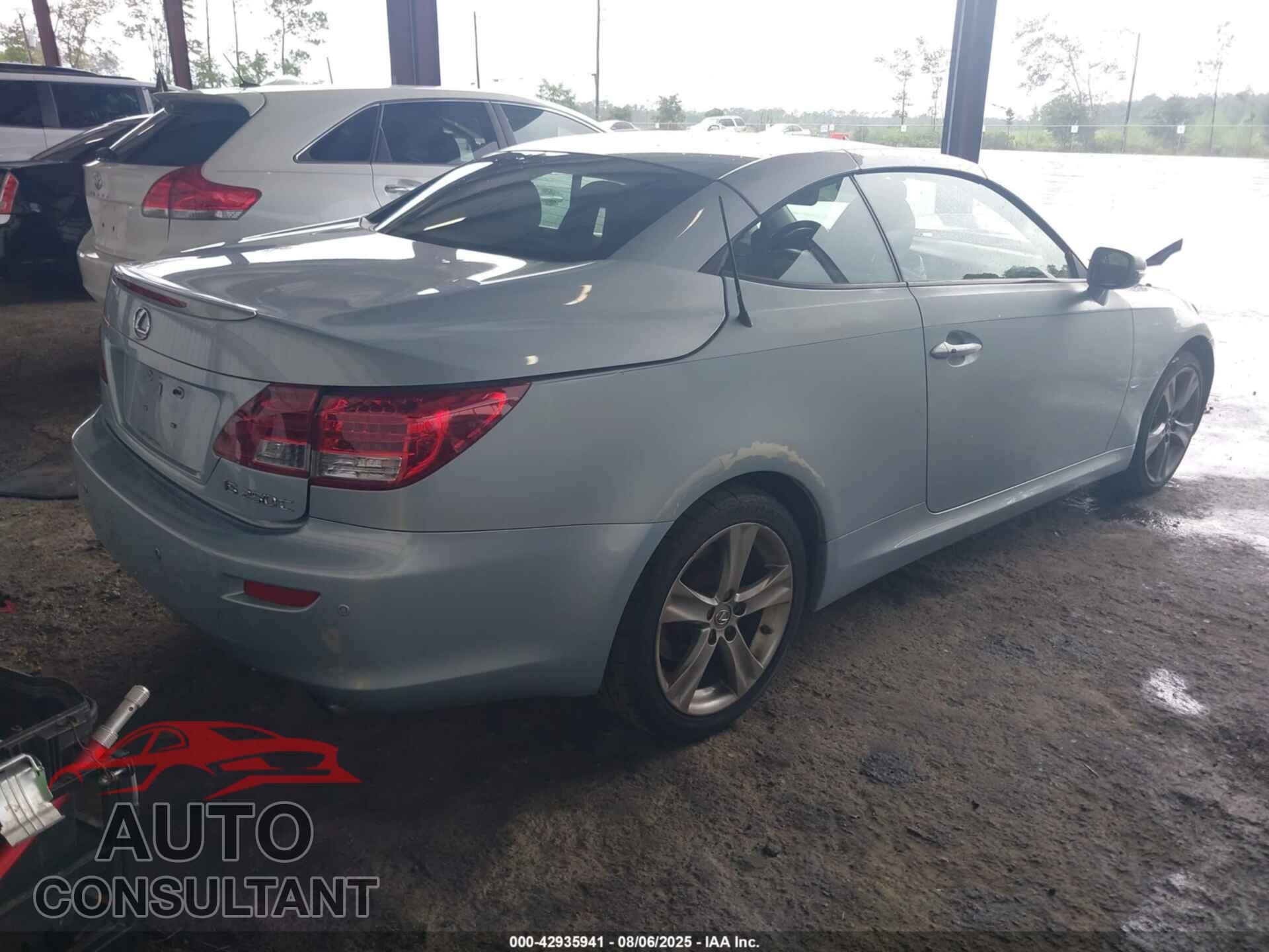 LEXUS IS 250C 2011 - JTHFF2C21B2516231