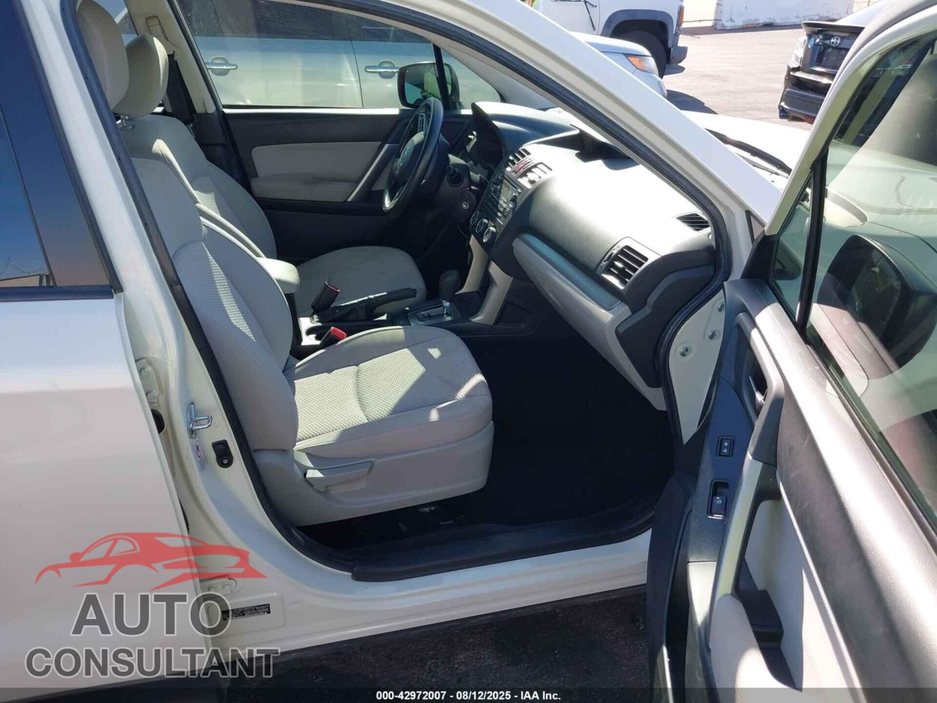 SUBARU FORESTER 2015 - JF2SJAAC3FH831704