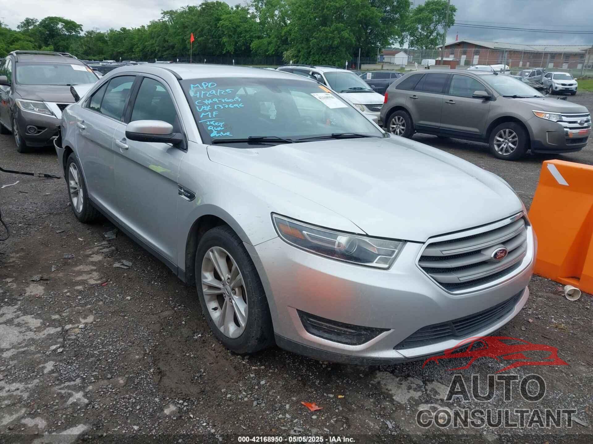 FORD TAURUS 2015 - 1FAHP2E91FG137696