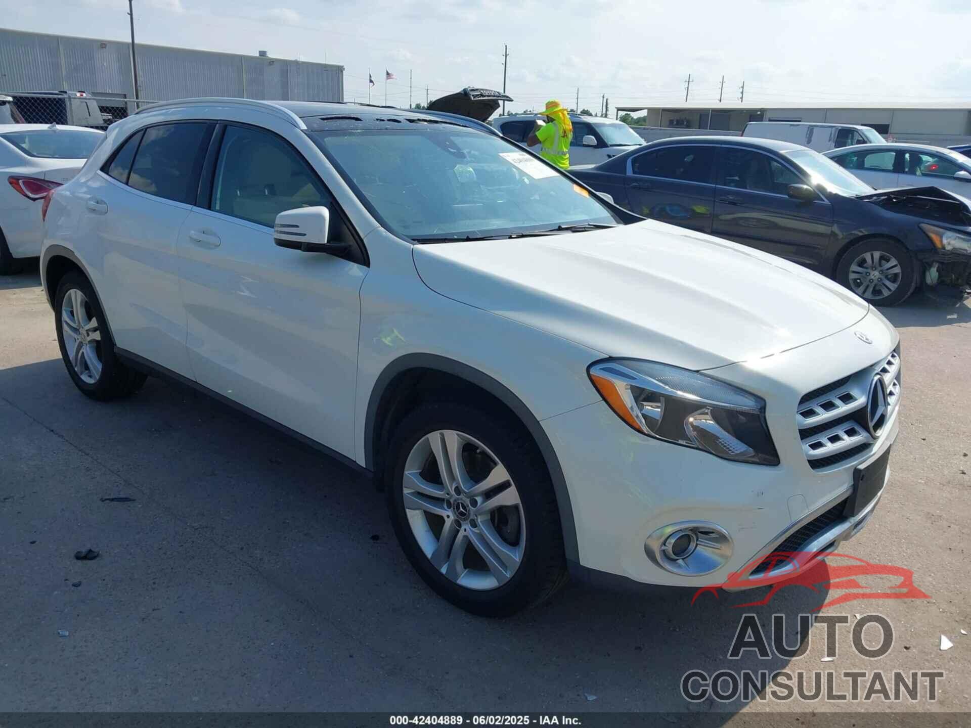 MERCEDES-BENZ GLA 250 2018 - WDCTG4GB8JJ436978