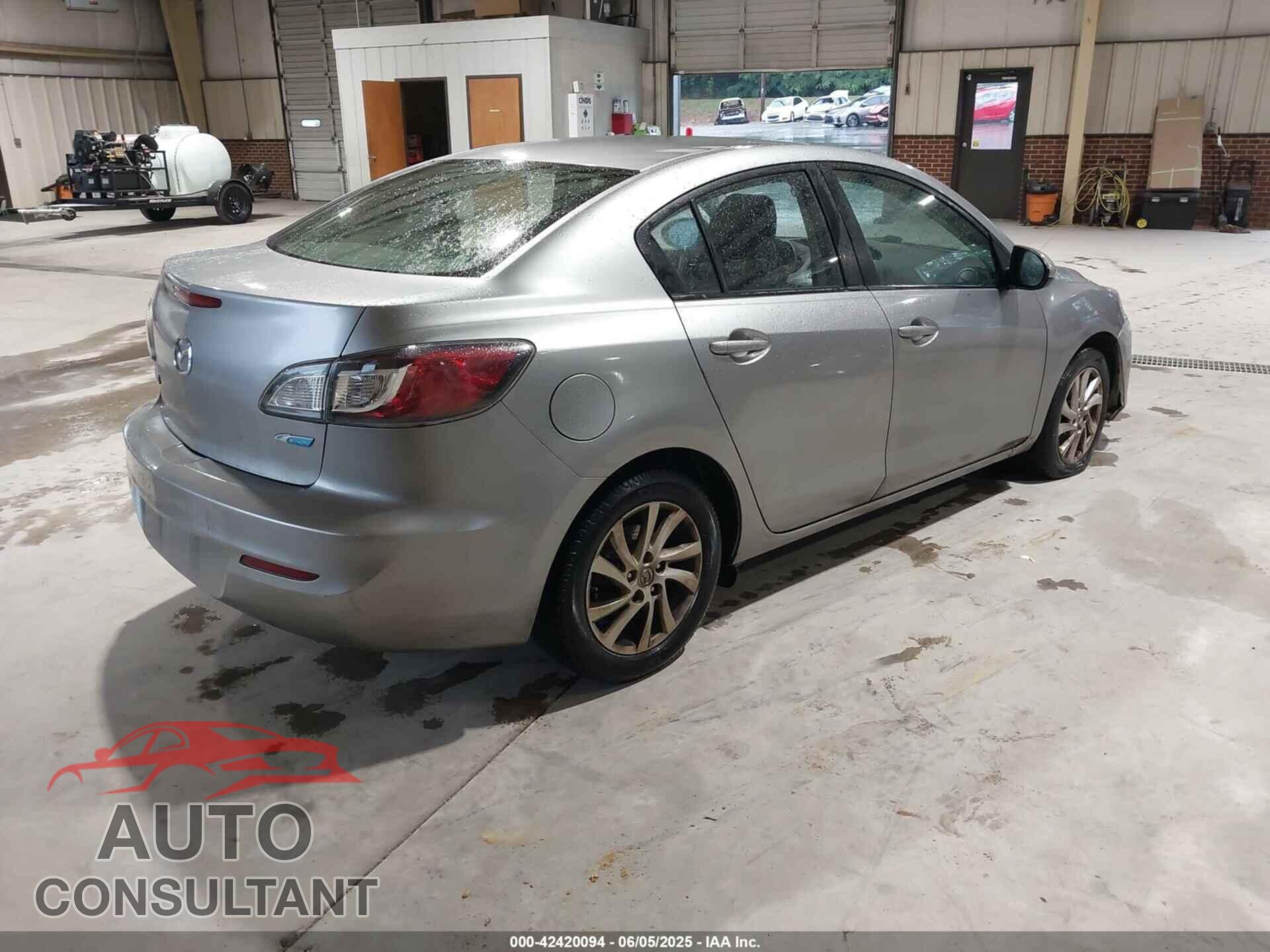 MAZDA MAZDA3 2012 - JM1BL1V72C1664715