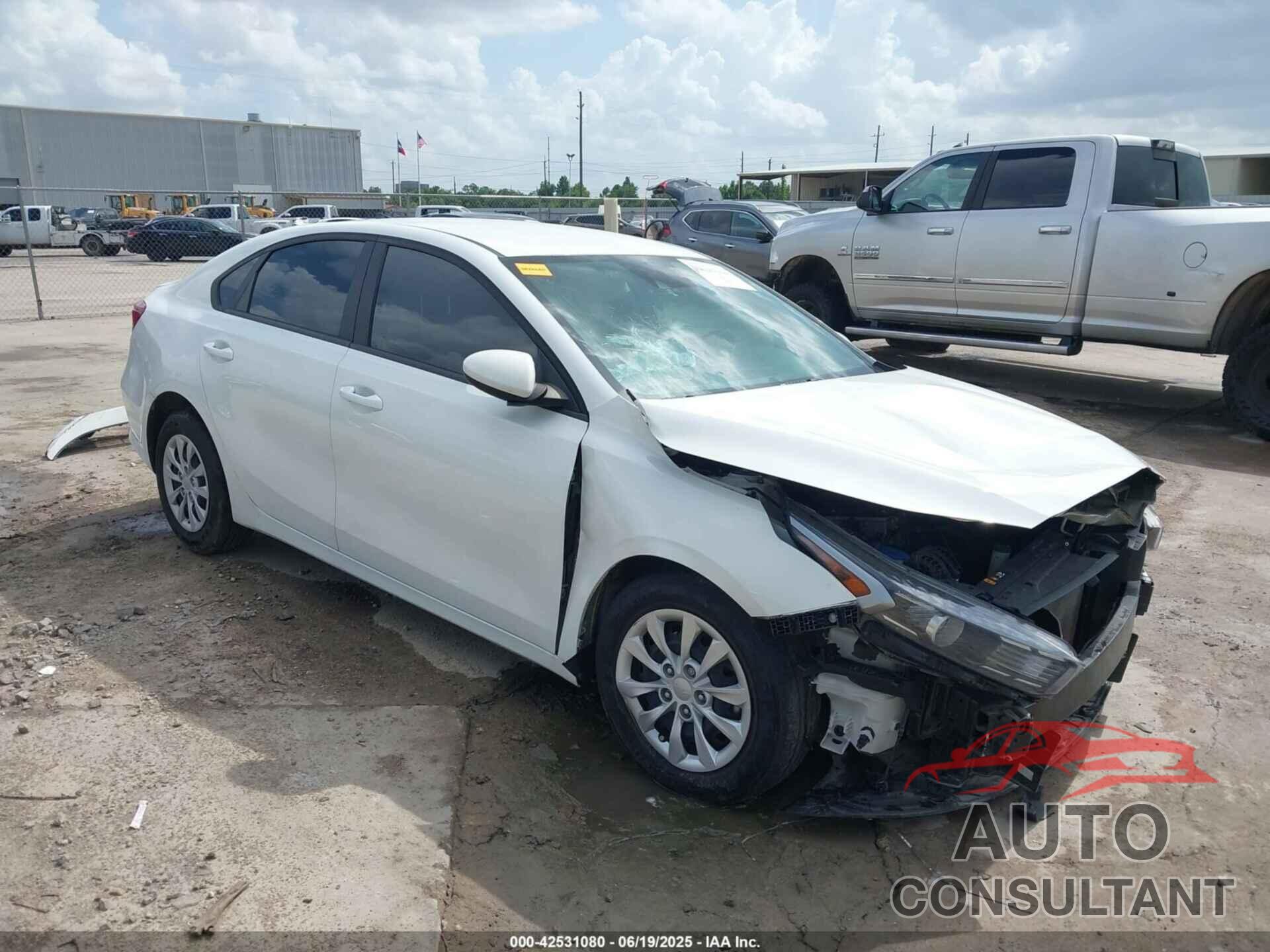KIA FORTE 2023 - 3KPF24AD0PE569638