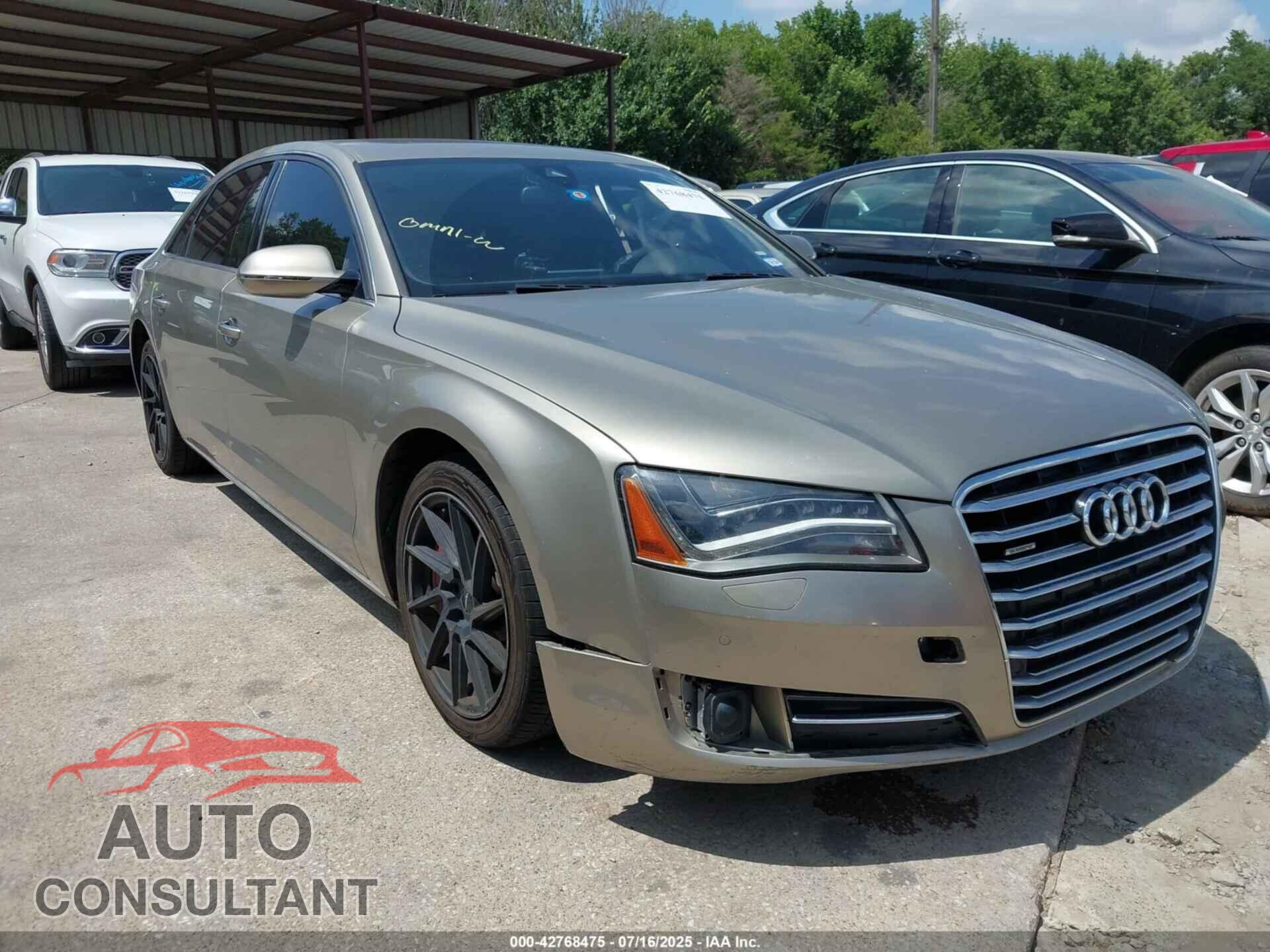 AUDI A8 L 2012 - WAURVAFD1CN010078