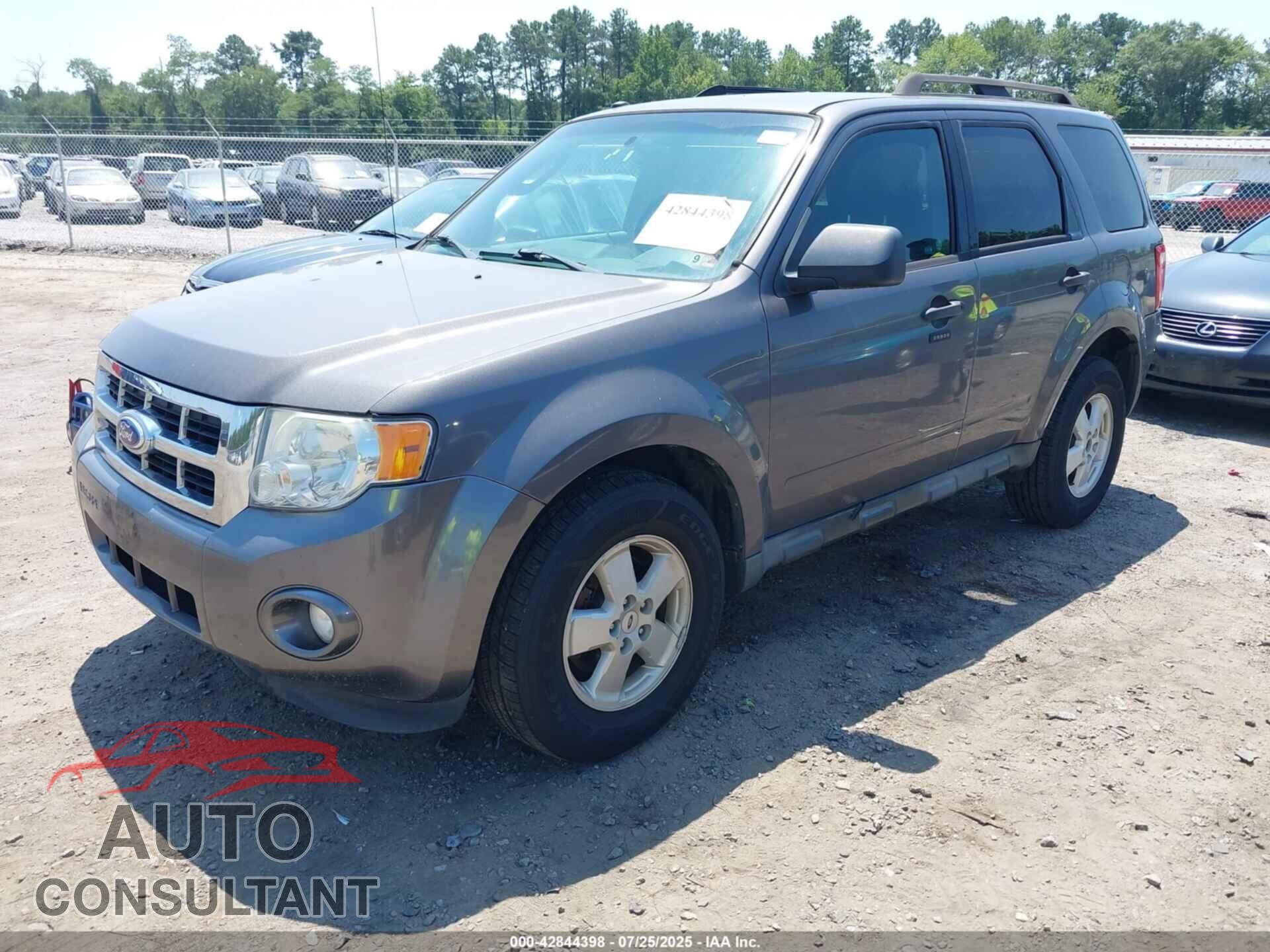 FORD ESCAPE 2011 - 1FMCU9D79BKC11522