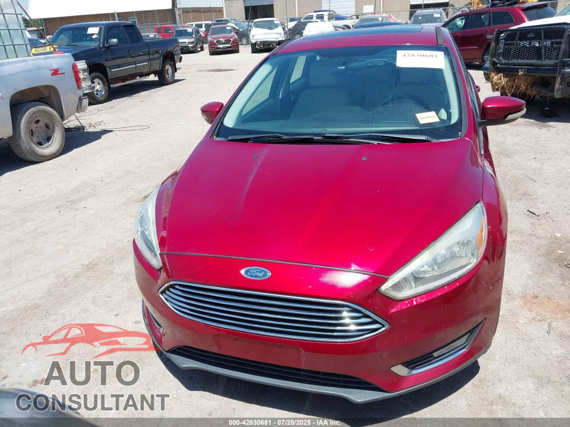 FORD FOCUS 2016 - 1FADP3N25GL321426