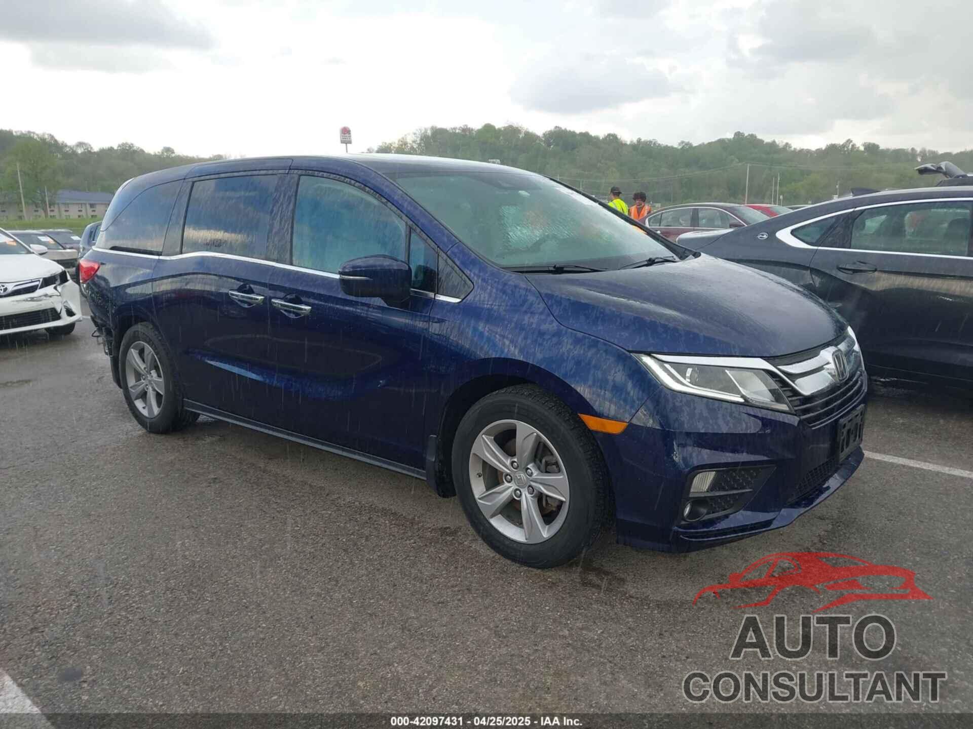 HONDA ODYSSEY 2018 - 5FNRL6H74JB088539