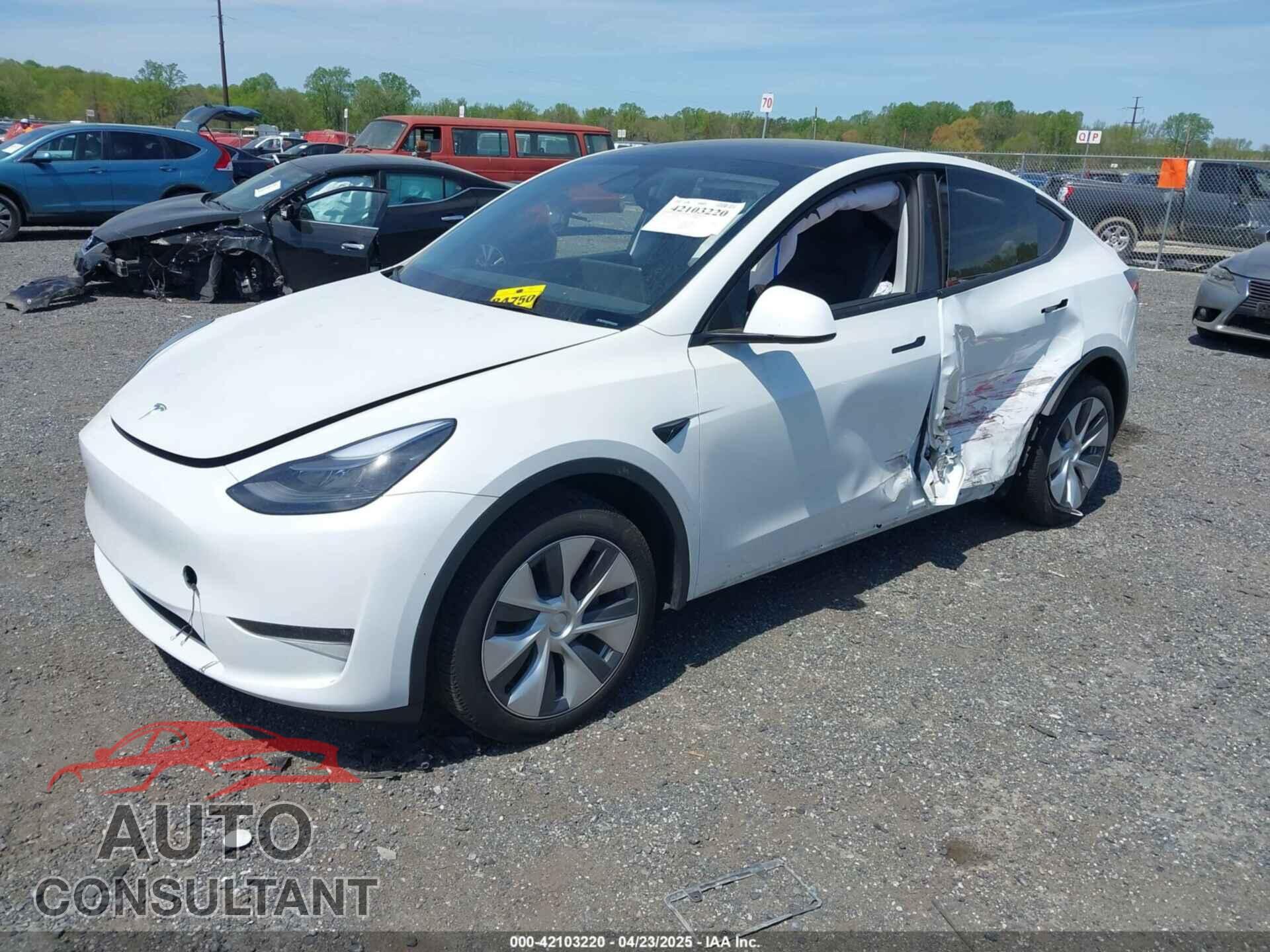 TESLA MODEL Y 2024 - 7SAYGDEE2RA223679