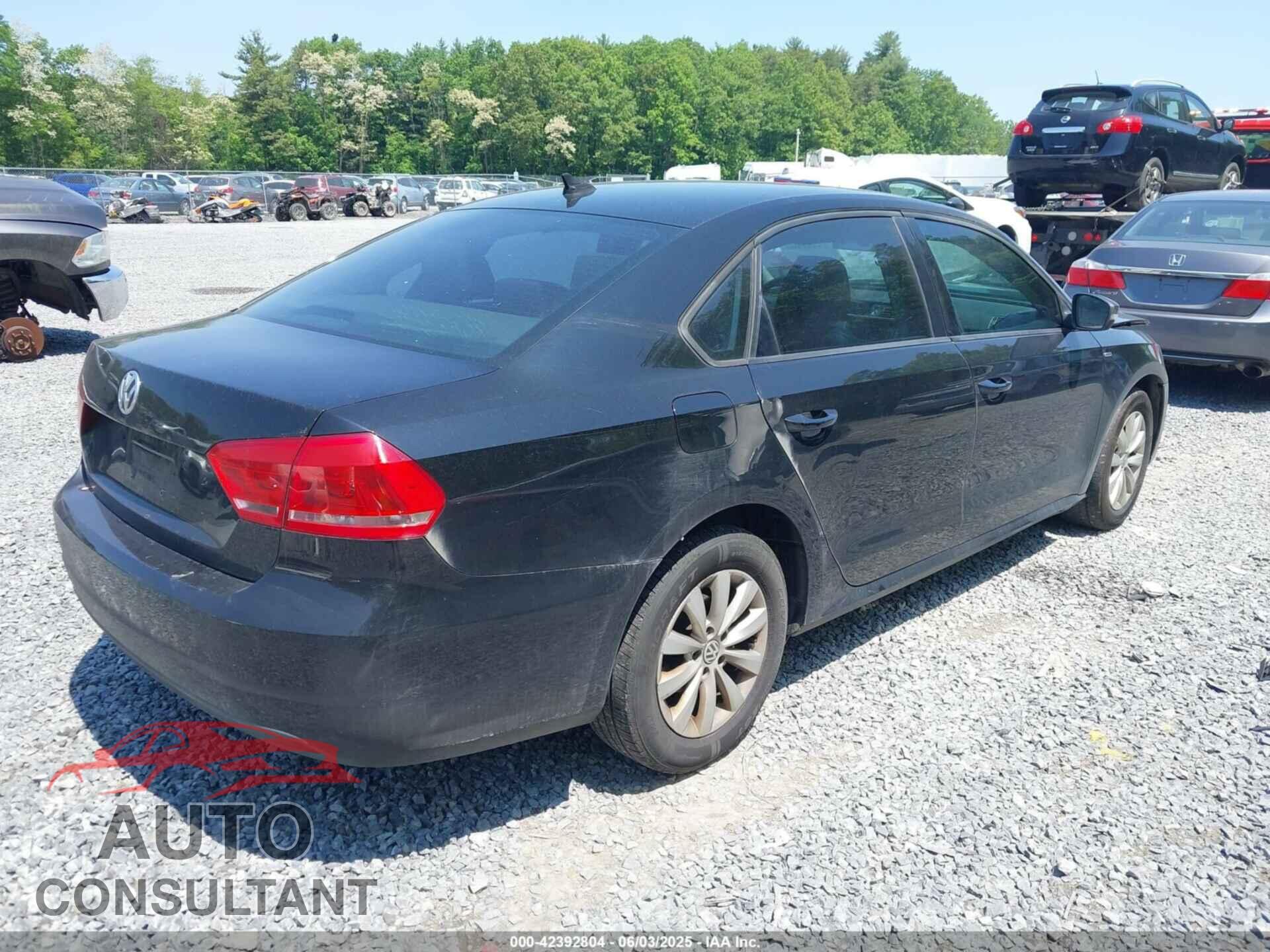 VOLKSWAGEN PASSAT 2014 - 1VWAP7A31EC003851