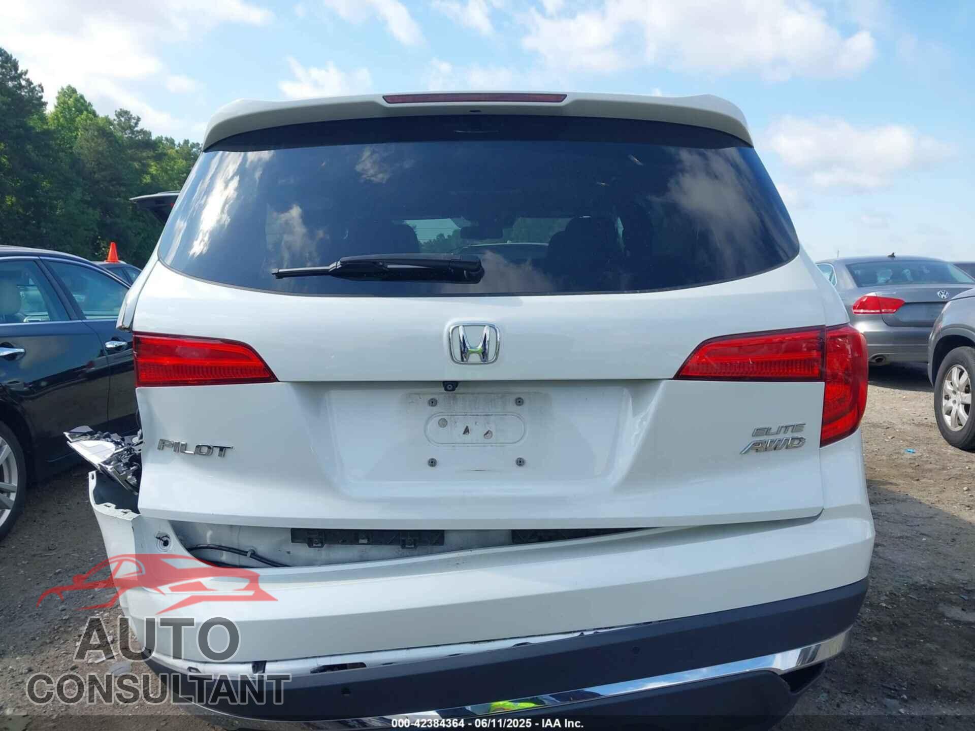 HONDA PILOT 2017 - 5FNYF6H0XHB061720
