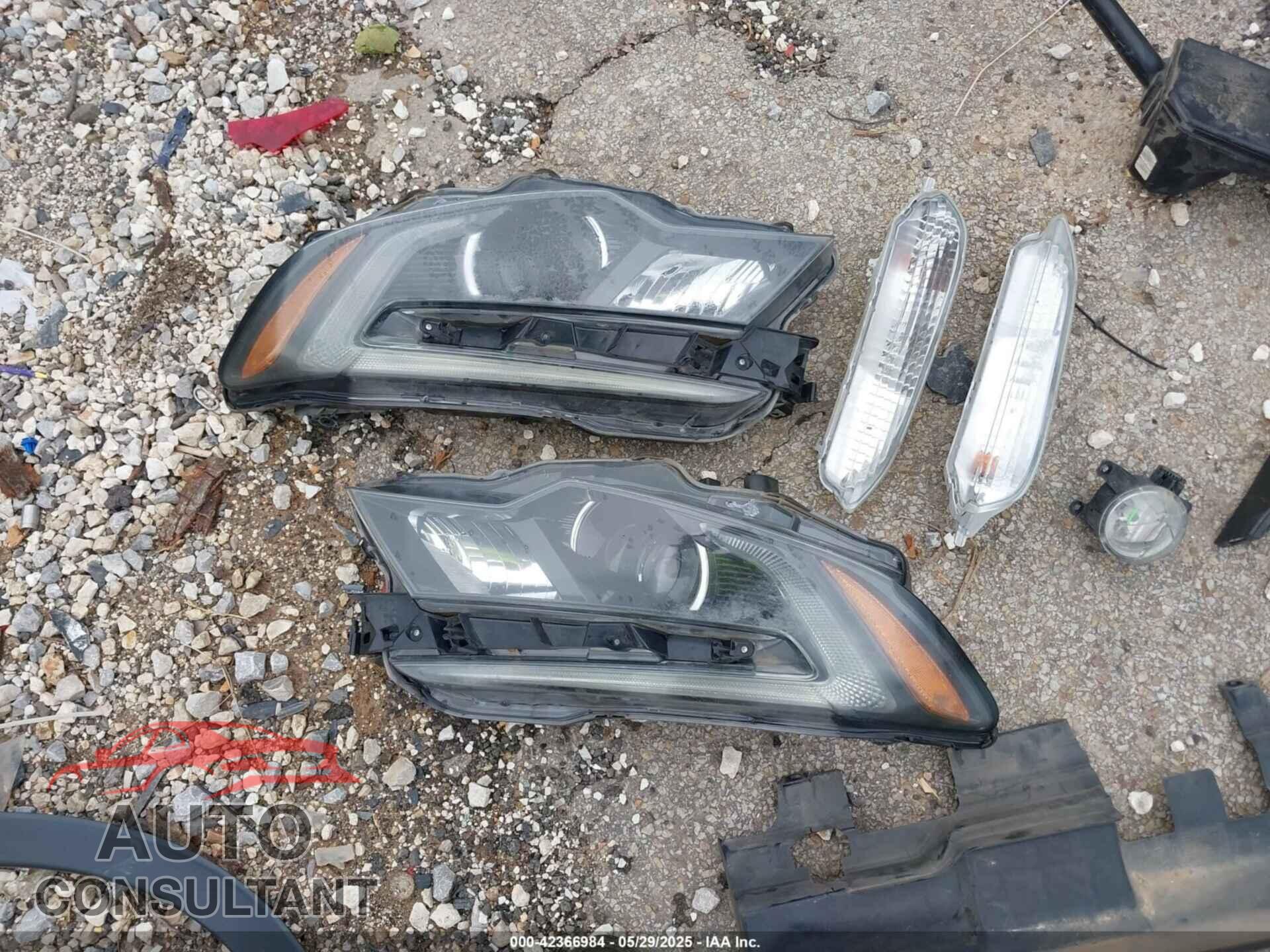 HONDA PILOT 2018 - 5FNYF5H81JB031401
