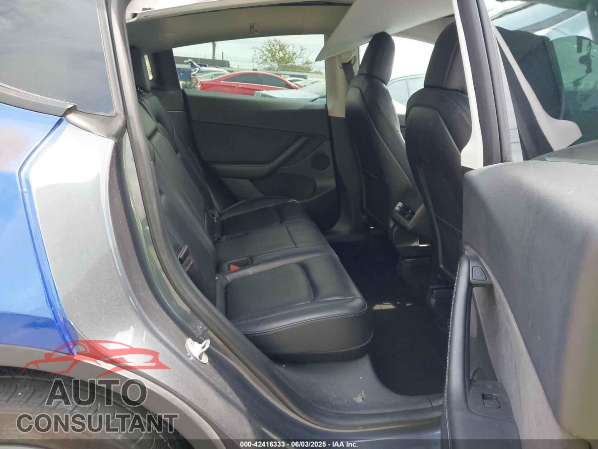 TESLA MODEL Y 2022 - 7SAYGDEE6NF331199
