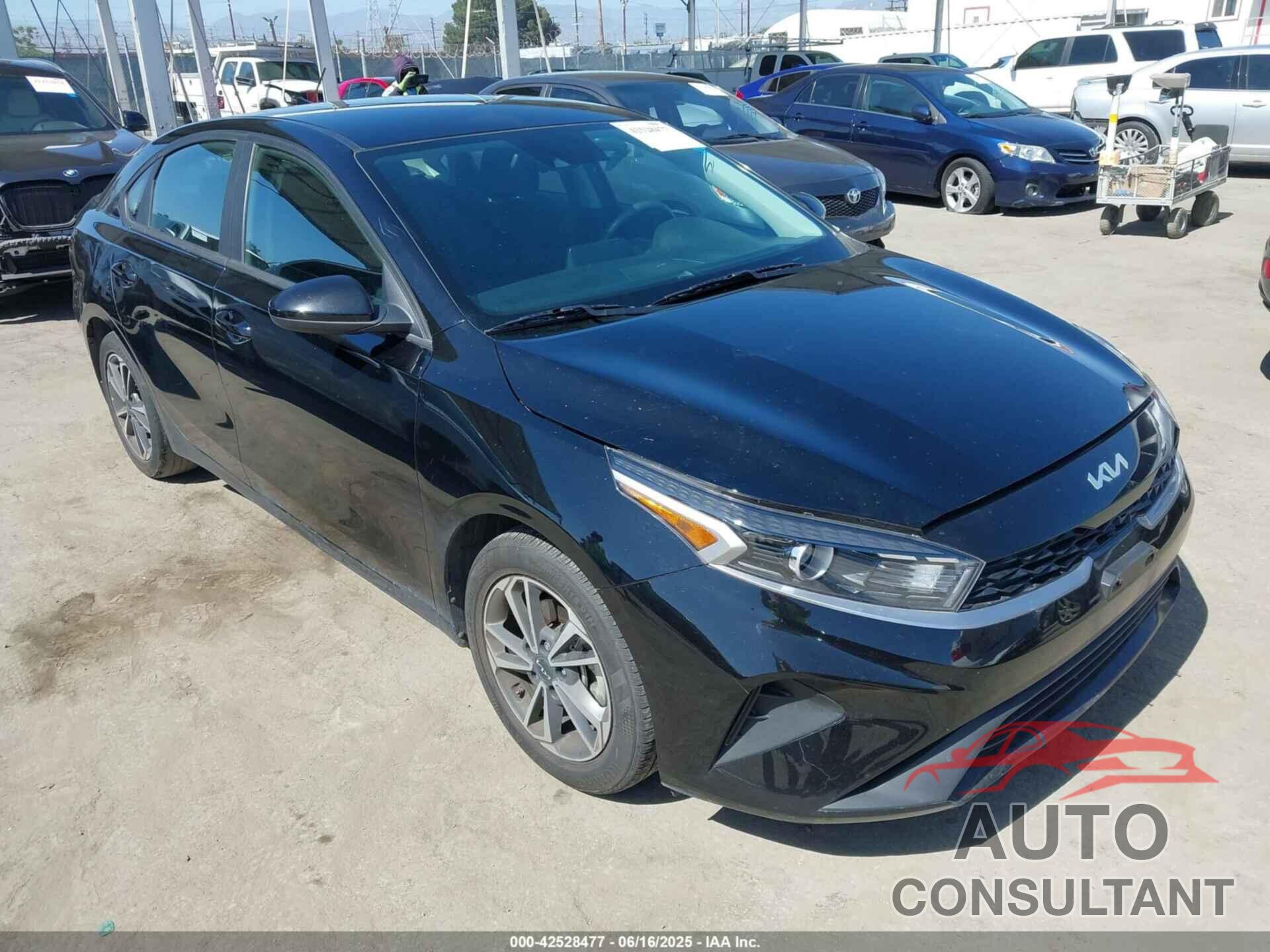 KIA FORTE 2023 - 3KPF24AD6PE652345