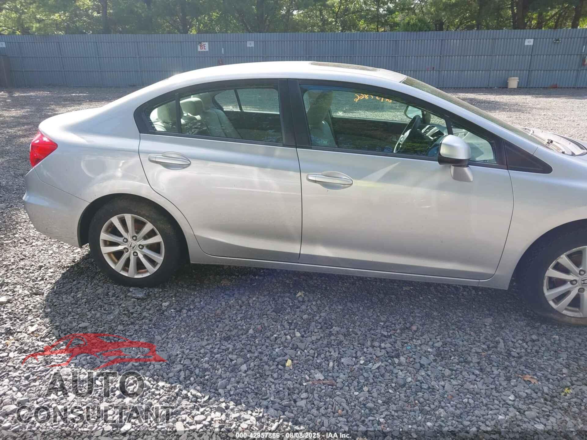 HONDA CIVIC 2012 - 19XFB2F88CE302502