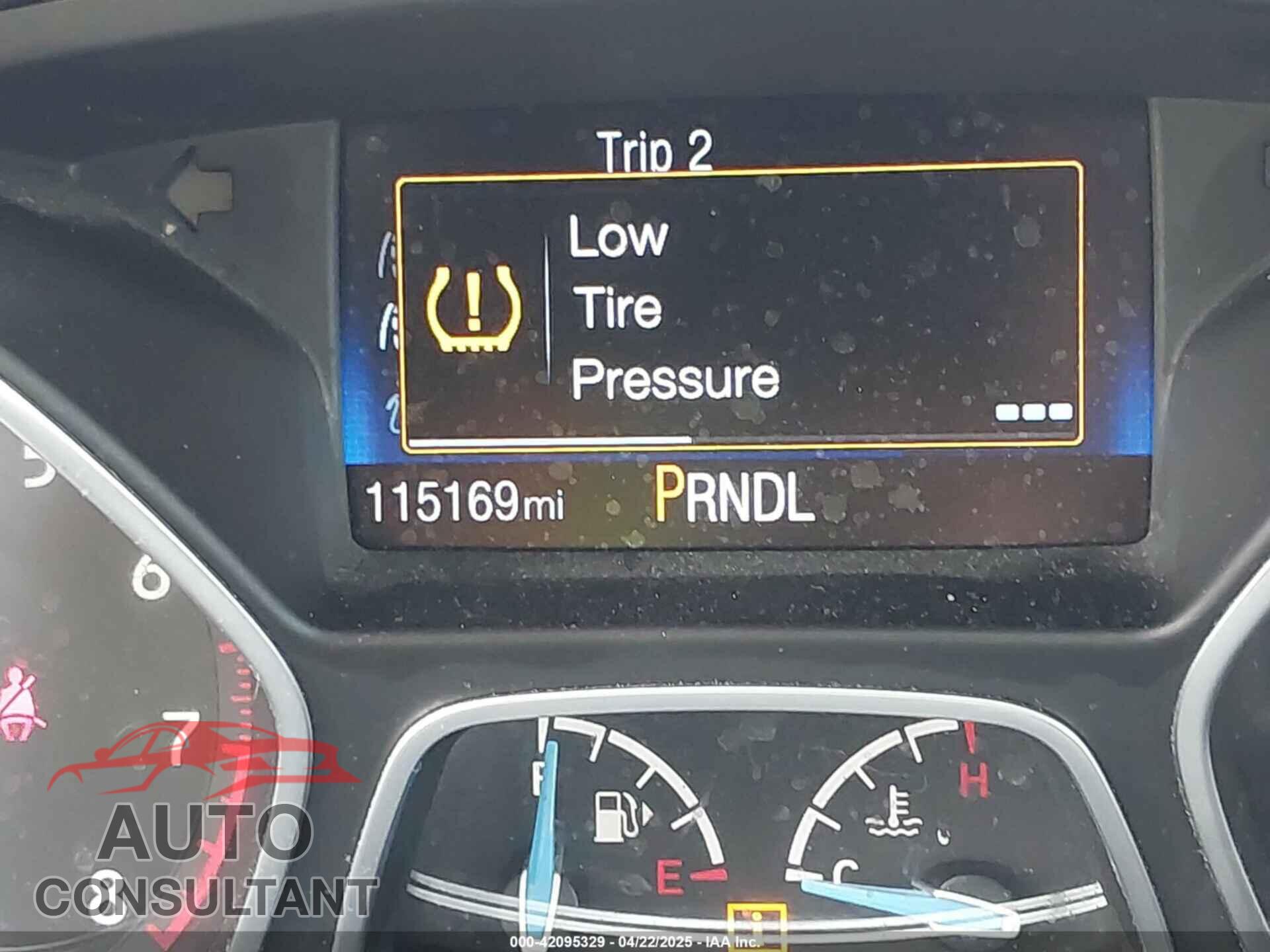 FORD FOCUS 2017 - 1FADP3E21HL234849