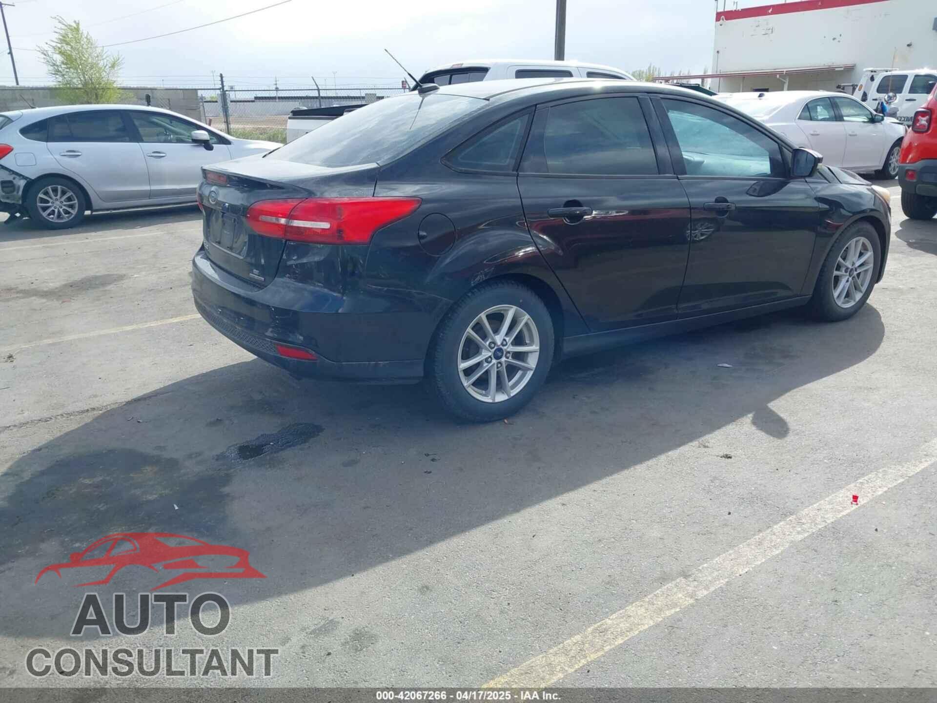 FORD FOCUS 2015 - 1FADP3F29FL221391