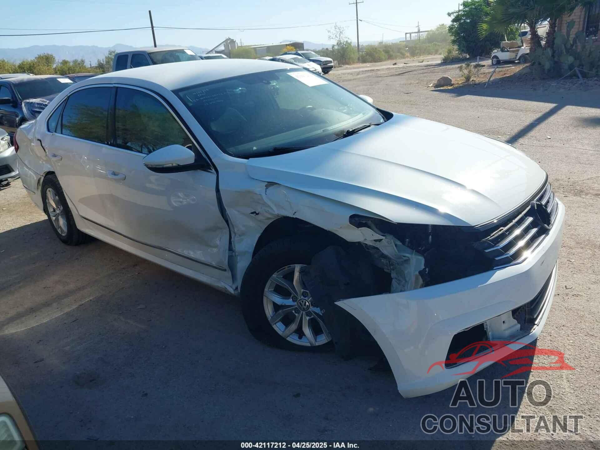 VOLKSWAGEN PASSAT 2017 - 1VWAT7A33HC083492