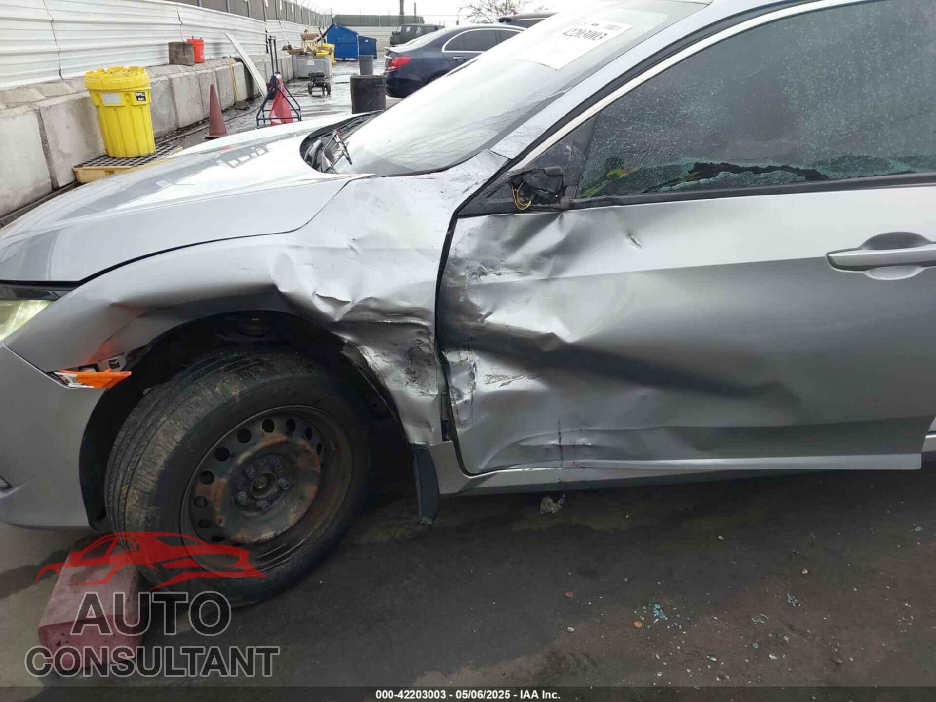 HONDA CIVIC 2019 - 2HGFC2F63KH558675