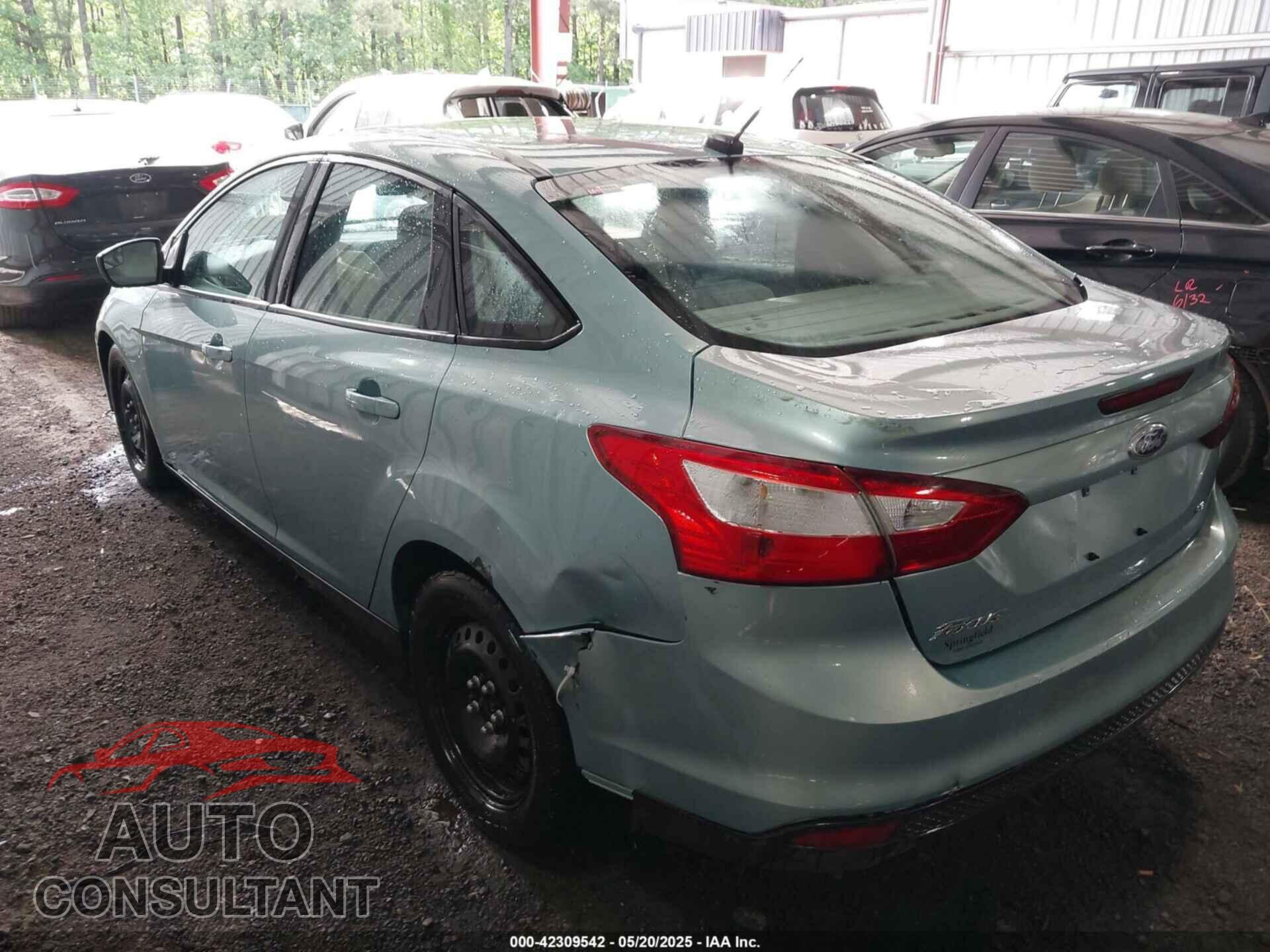 FORD FOCUS 2012 - 1FAHP3F24CL260001