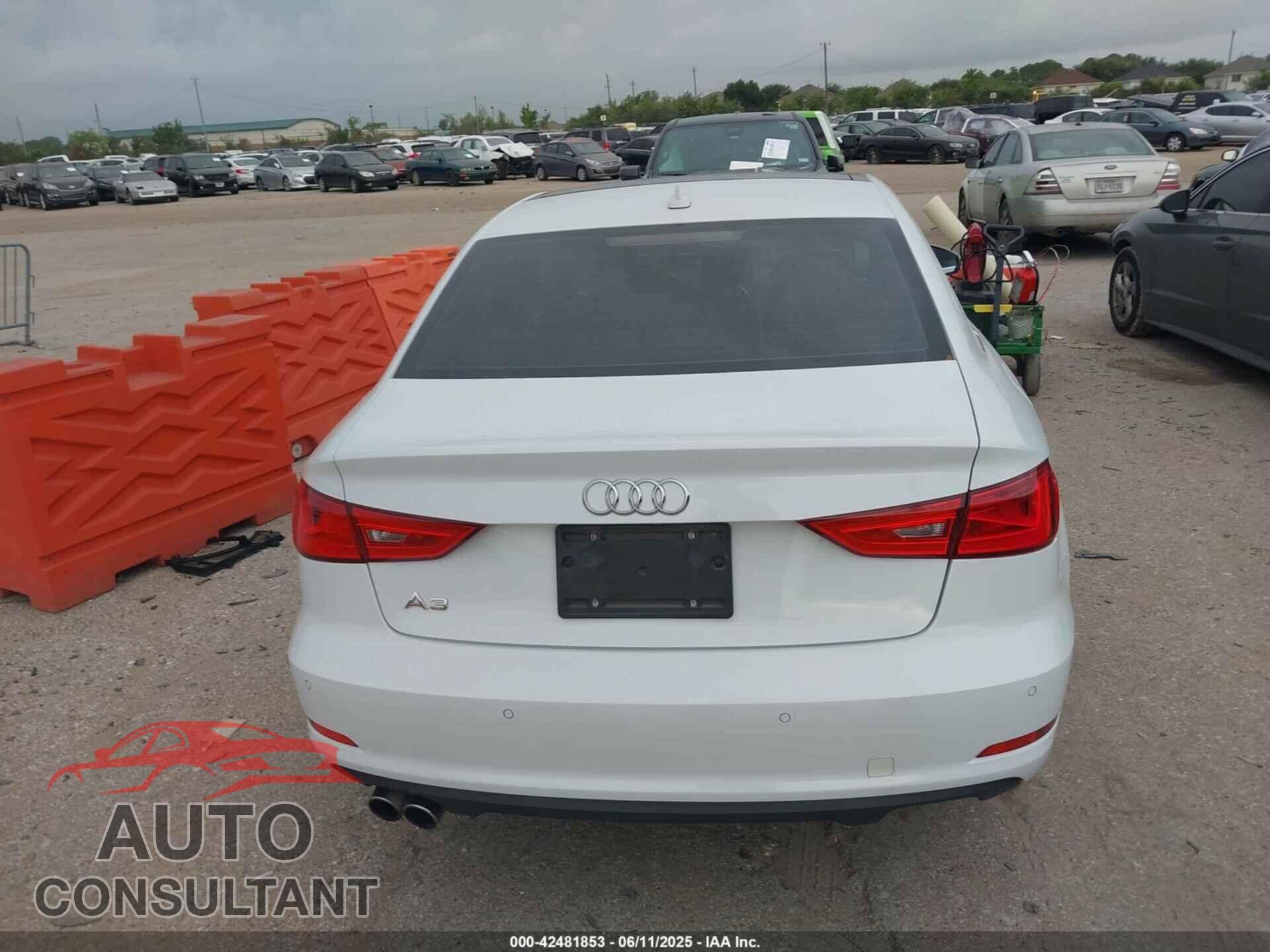 AUDI A3 2015 - WAUCCGFF3F1128452
