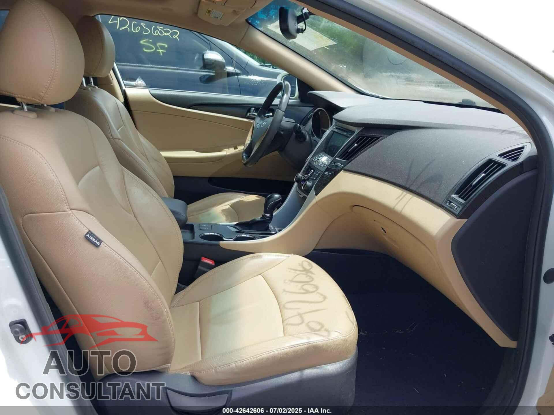 HYUNDAI SONATA 2011 - 5NPEC4AC4BH222107