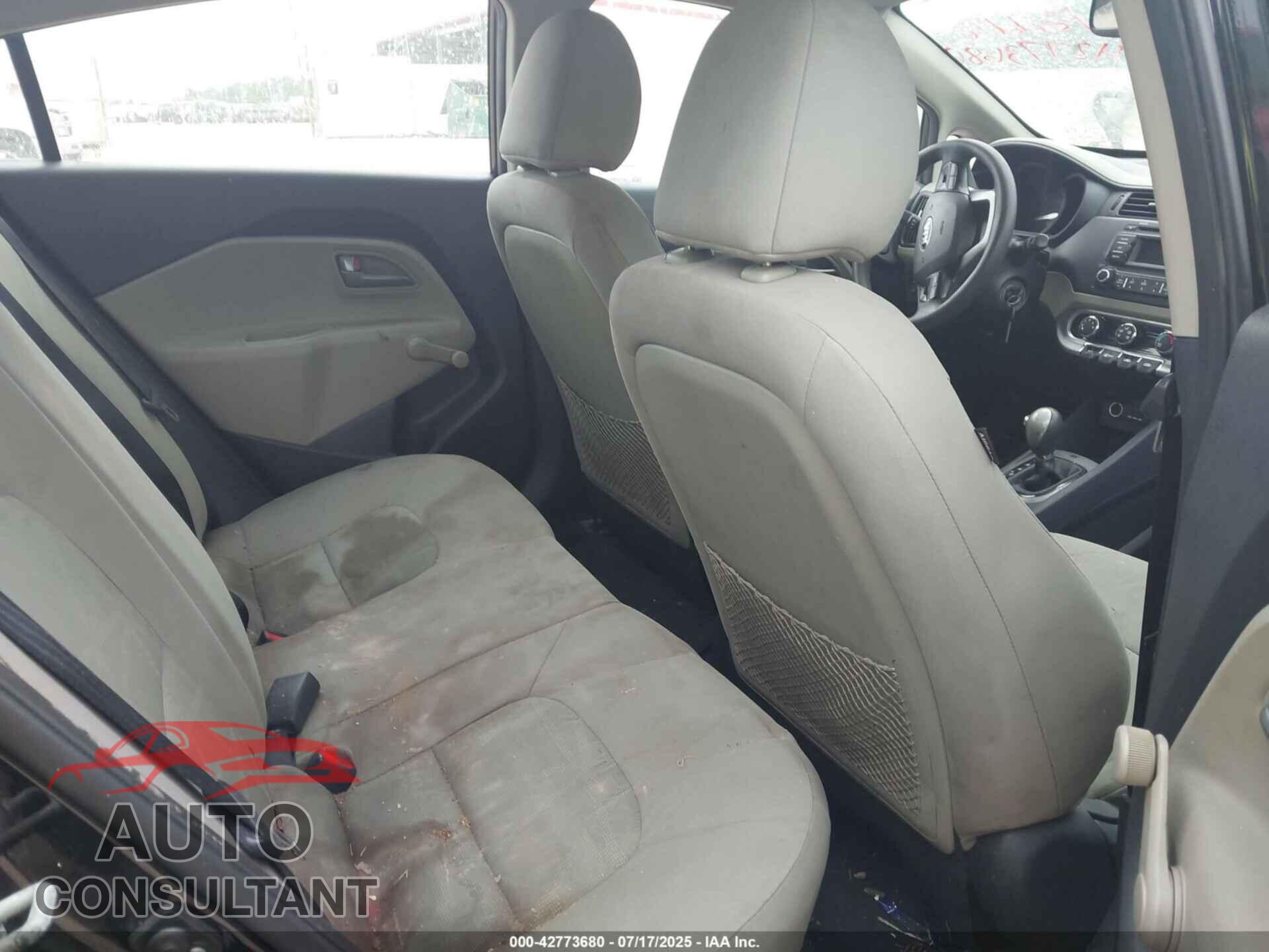 KIA RIO 2014 - KNADM4A33E6326222