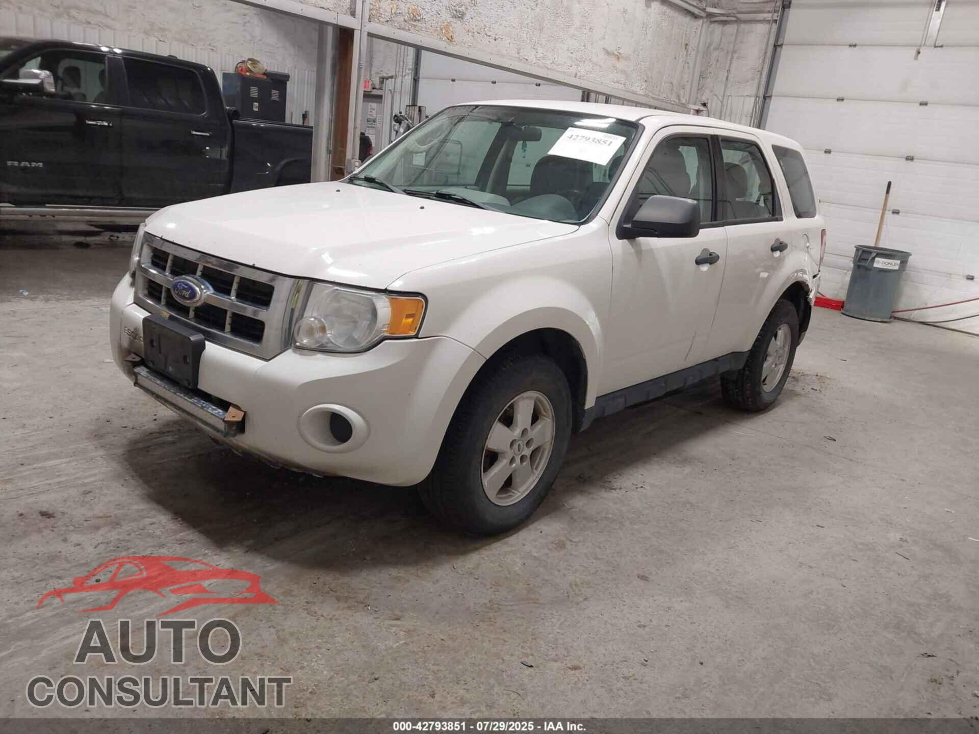 FORD ESCAPE 2011 - 1FMCU0C79BKC30276