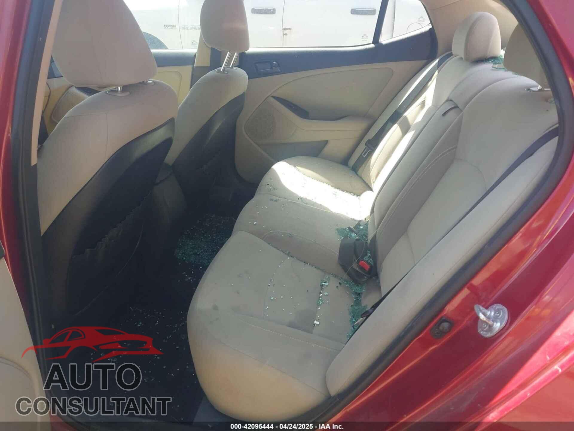 KIA OPTIMA 2013 - 5XXGM4A74DG189357