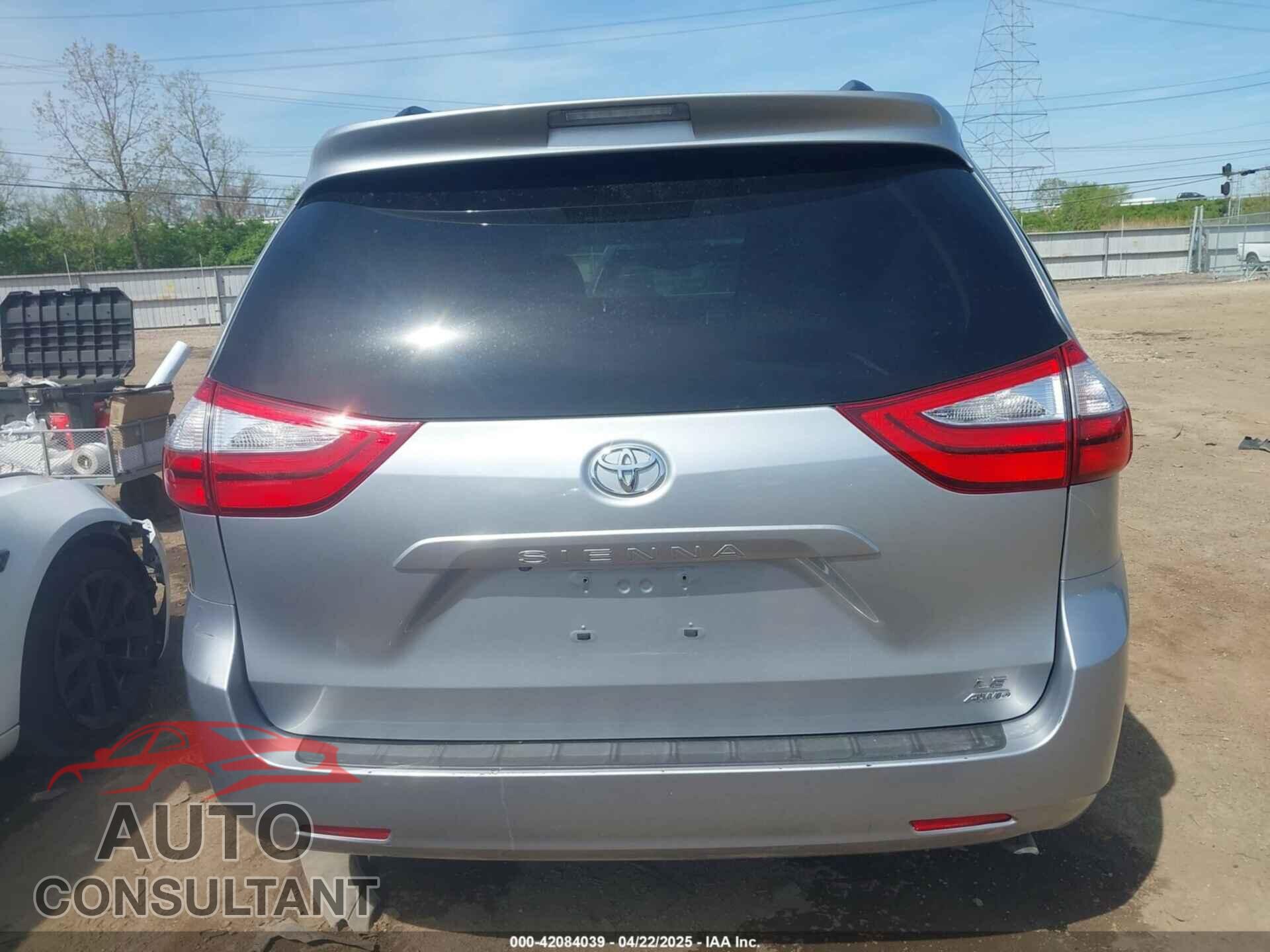TOYOTA SIENNA 2017 - 5TDJZ3DC2HS166433