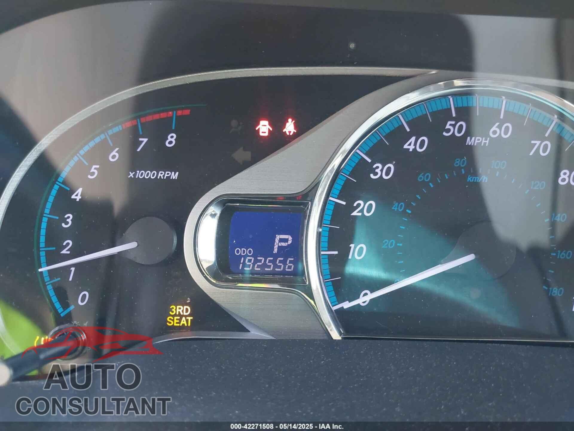 TOYOTA SIENNA 2011 - 5TDYK3DC5BS038262