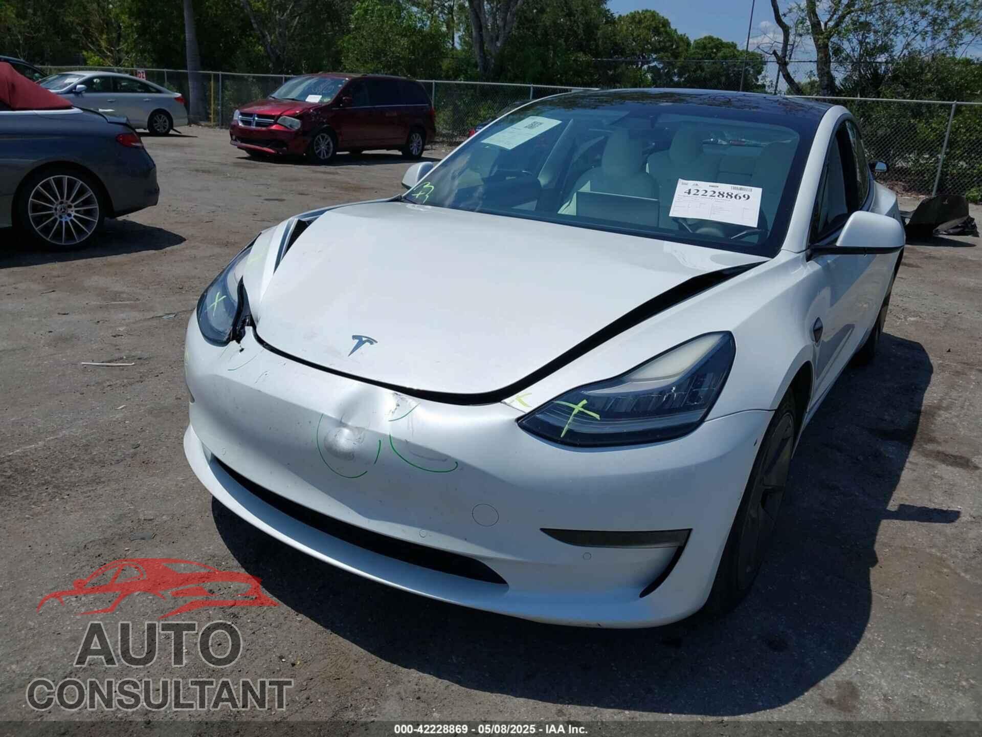 TESLA MODEL 3 2021 - 5YJ3E1EB5MF847912