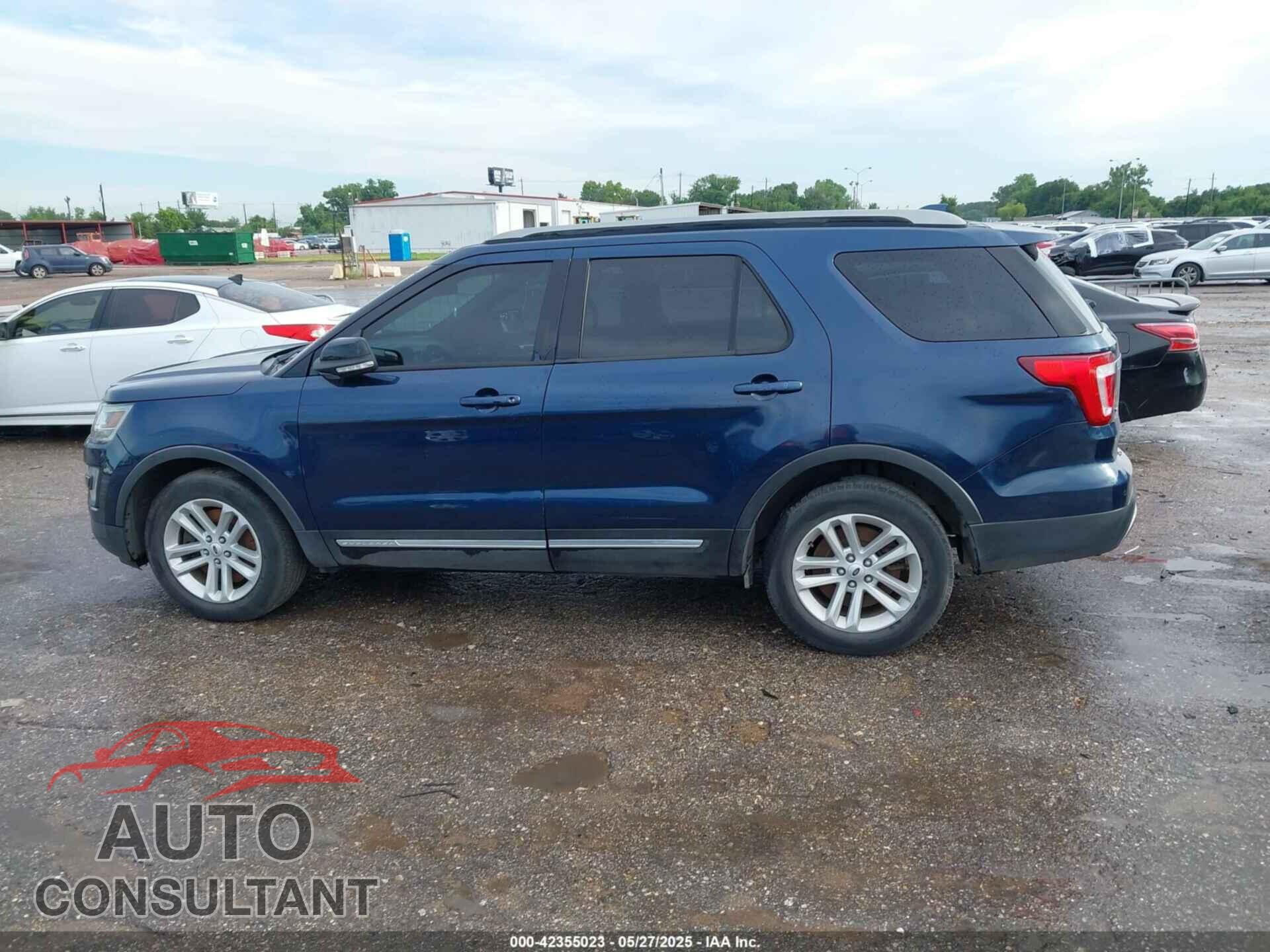 FORD EXPLORER 2017 - 1FM5K7D8XHGC13108