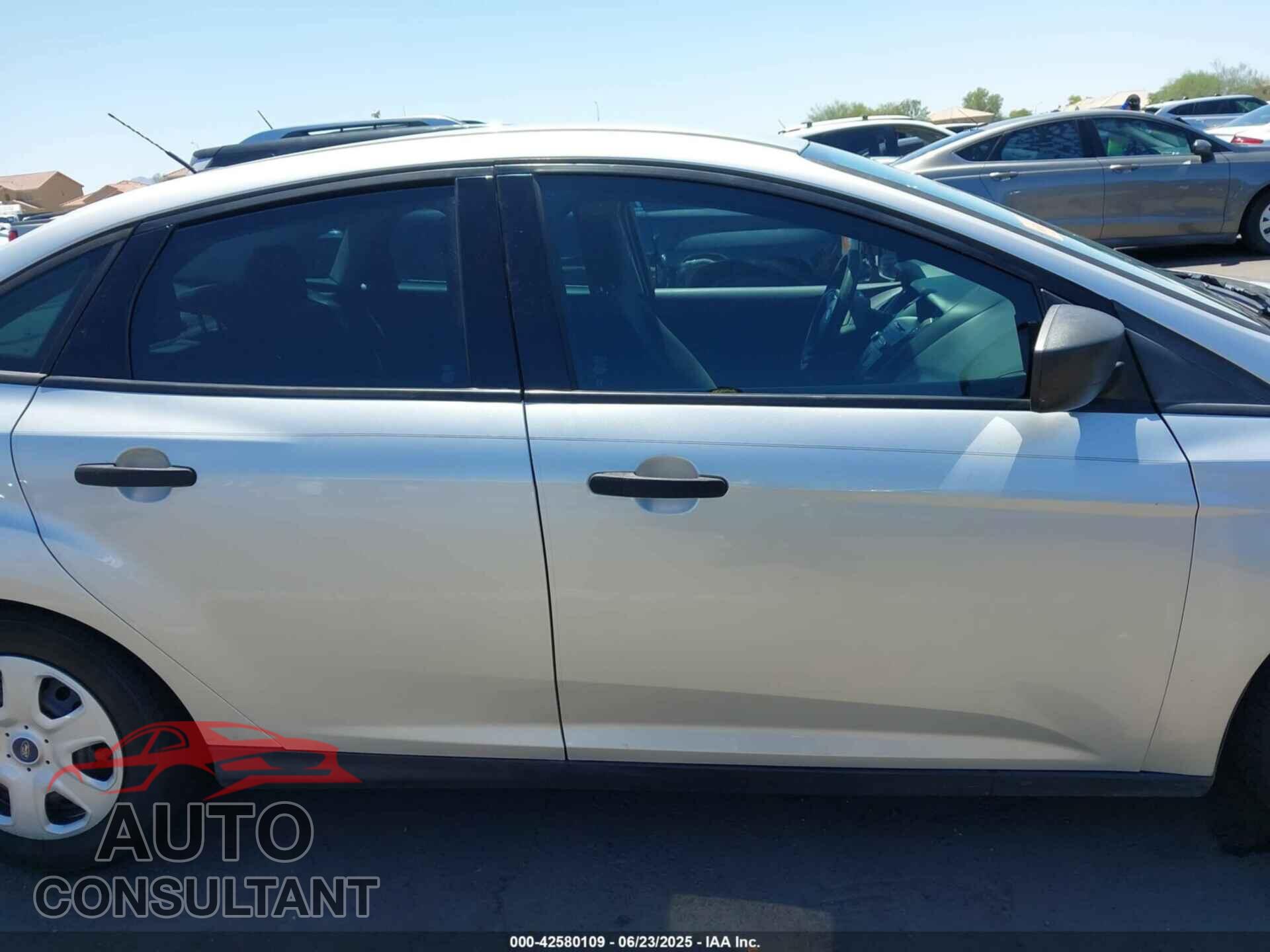 FORD FOCUS 2016 - 1FADP3E2XGL221449